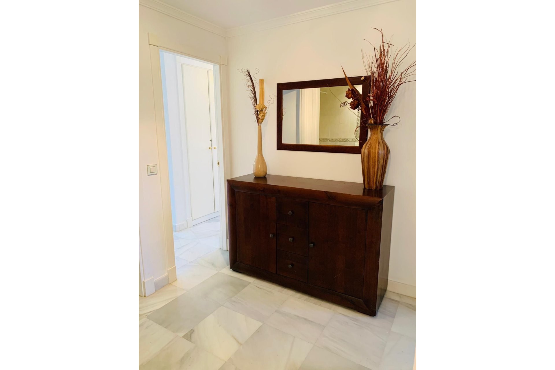 Resale - Apartment - Middle Floor Apartment - Estepona - Hacienda del Sol