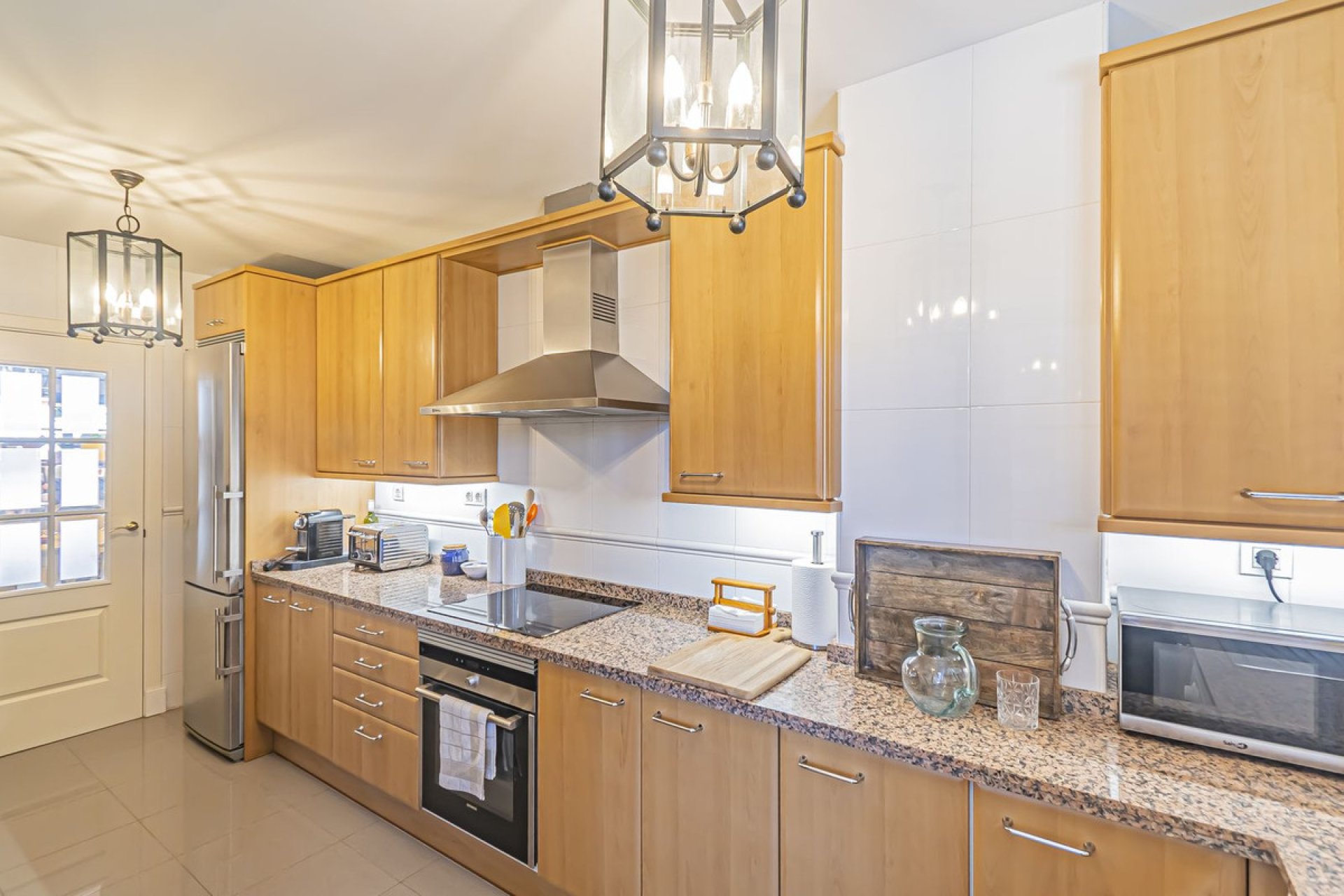 Resale - Apartment - Middle Floor Apartment - Estepona - Hacienda del Sol