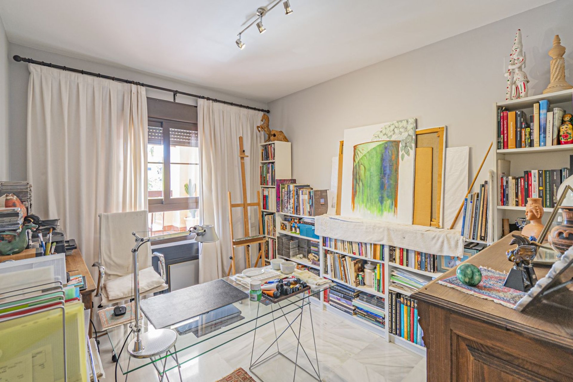 Resale - Apartment - Middle Floor Apartment - Estepona - Hacienda del Sol