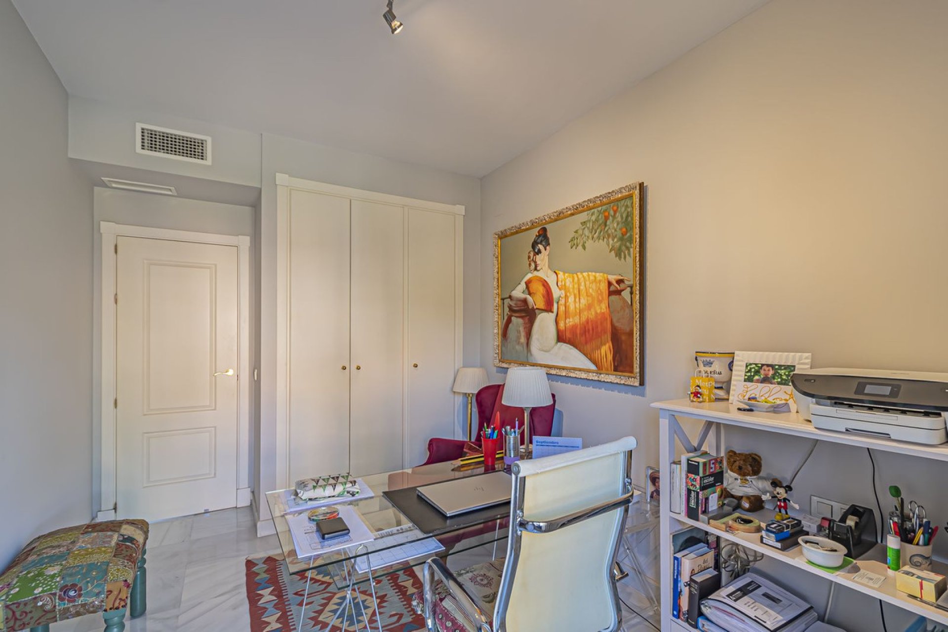 Resale - Apartment - Middle Floor Apartment - Estepona - Hacienda del Sol