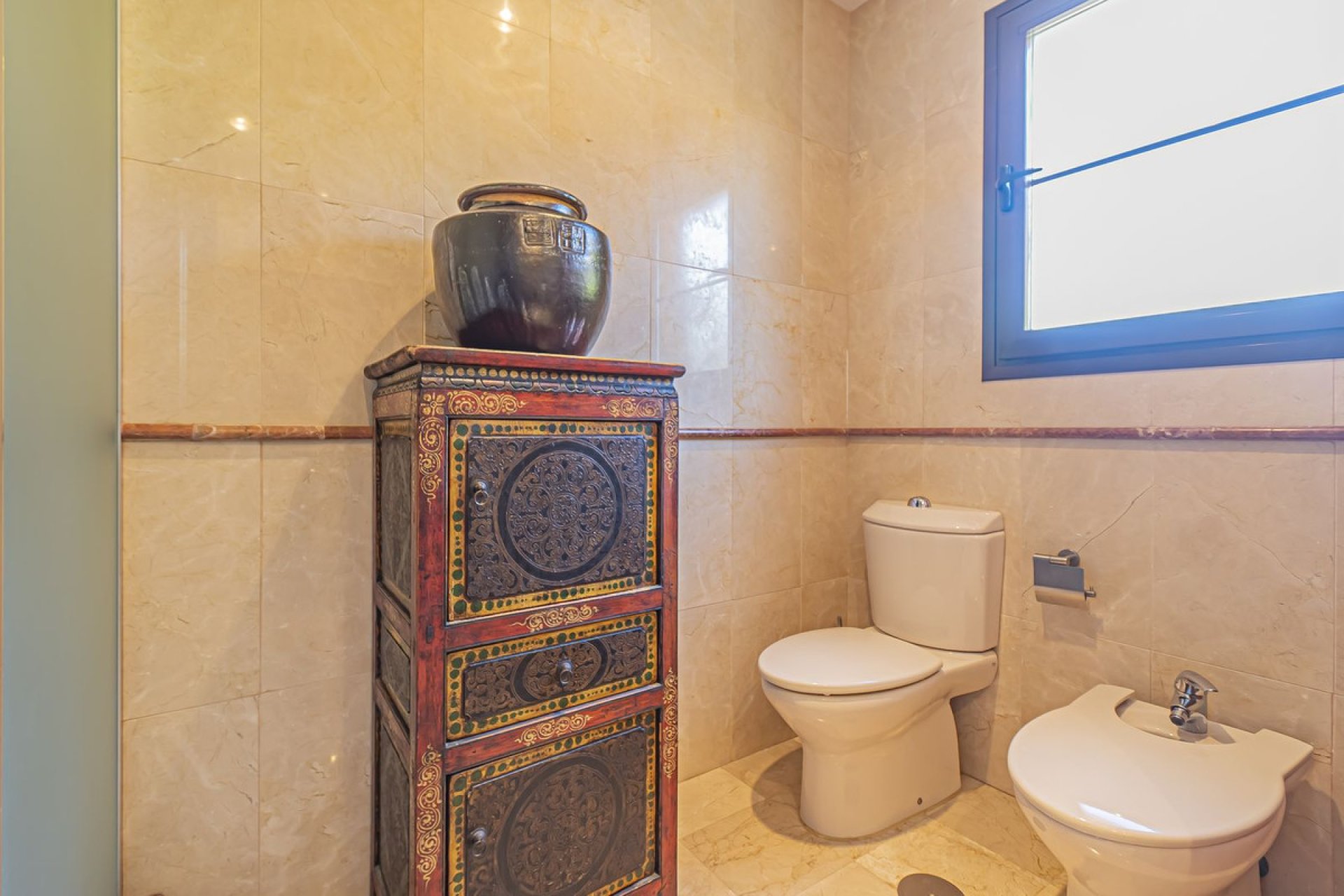 Resale - Apartment - Middle Floor Apartment - Estepona - Hacienda del Sol