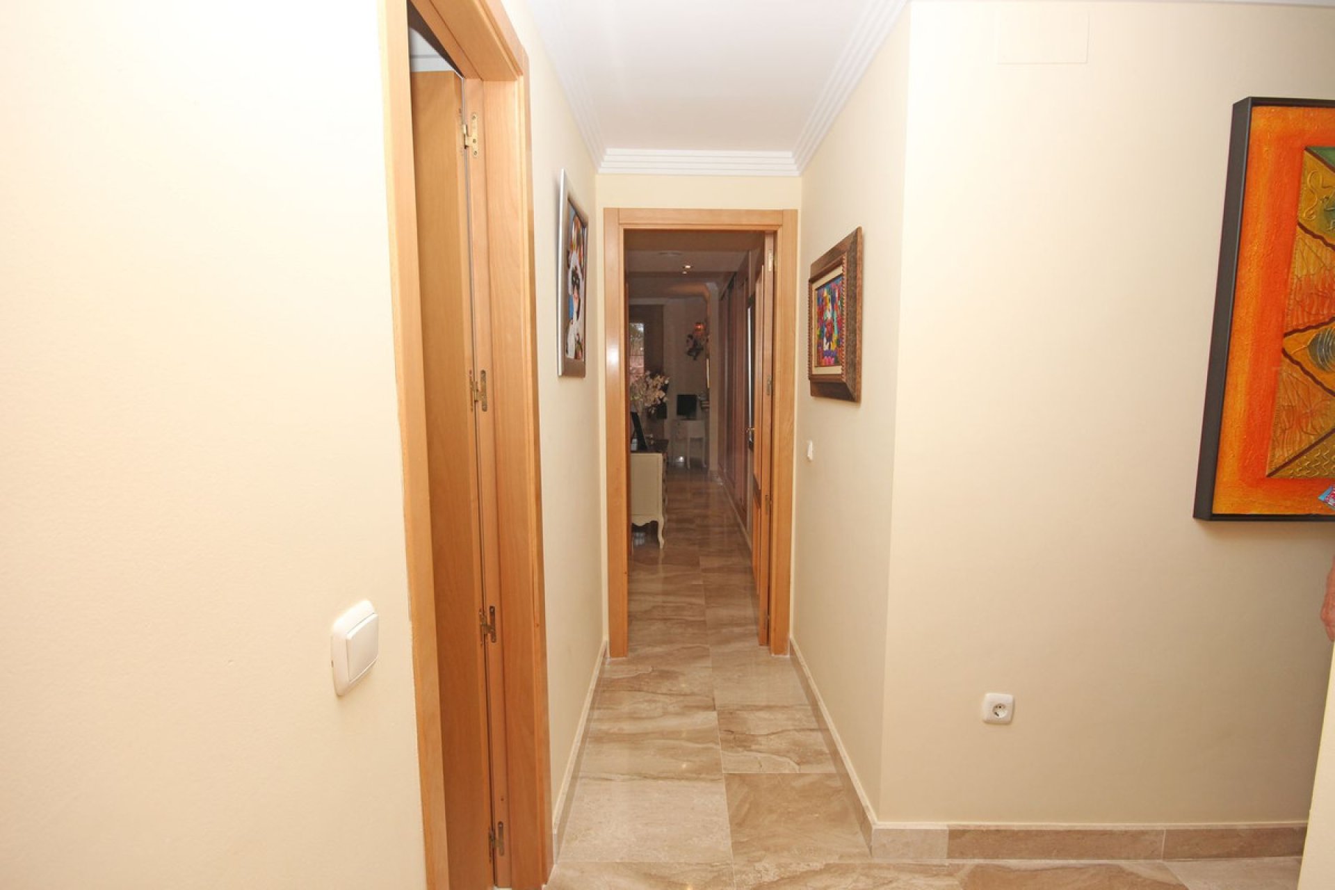 Resale - Apartment - Middle Floor Apartment - Estepona - New Golden Mile