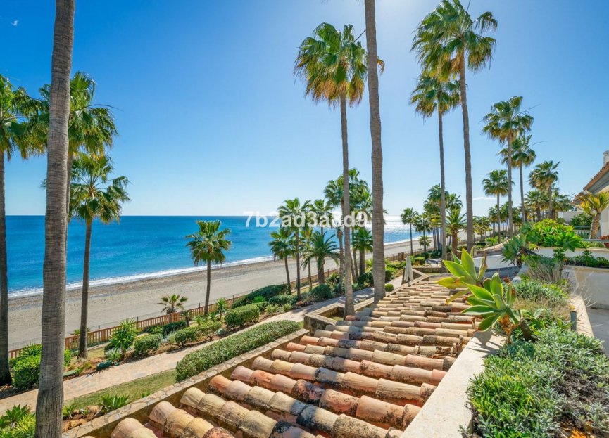 Resale - Apartment - Middle Floor Apartment - Estepona - New Golden Mile