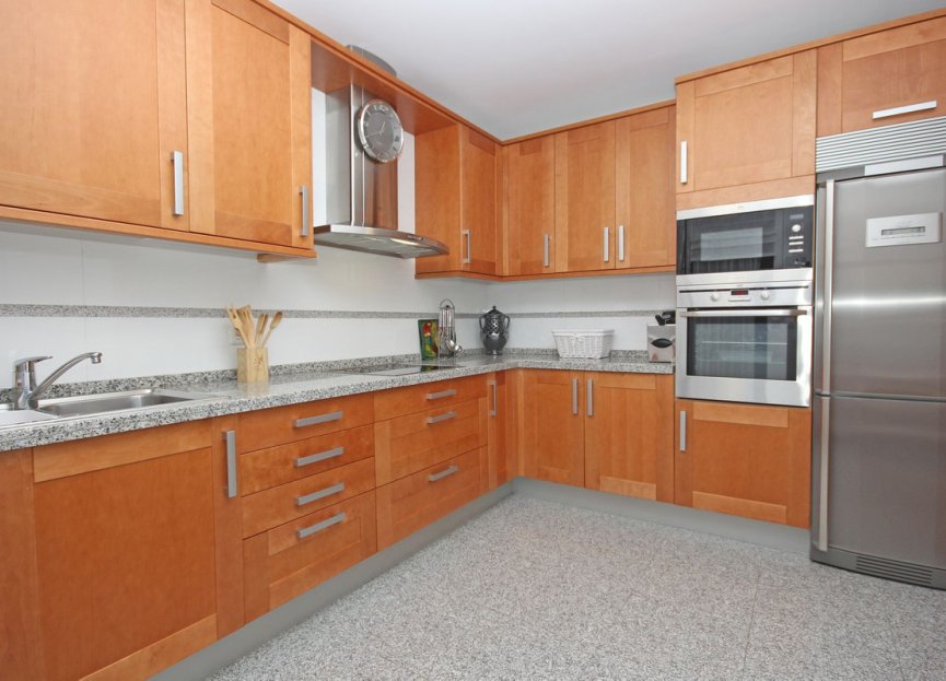 Resale - Apartment - Middle Floor Apartment - Estepona - New Golden Mile