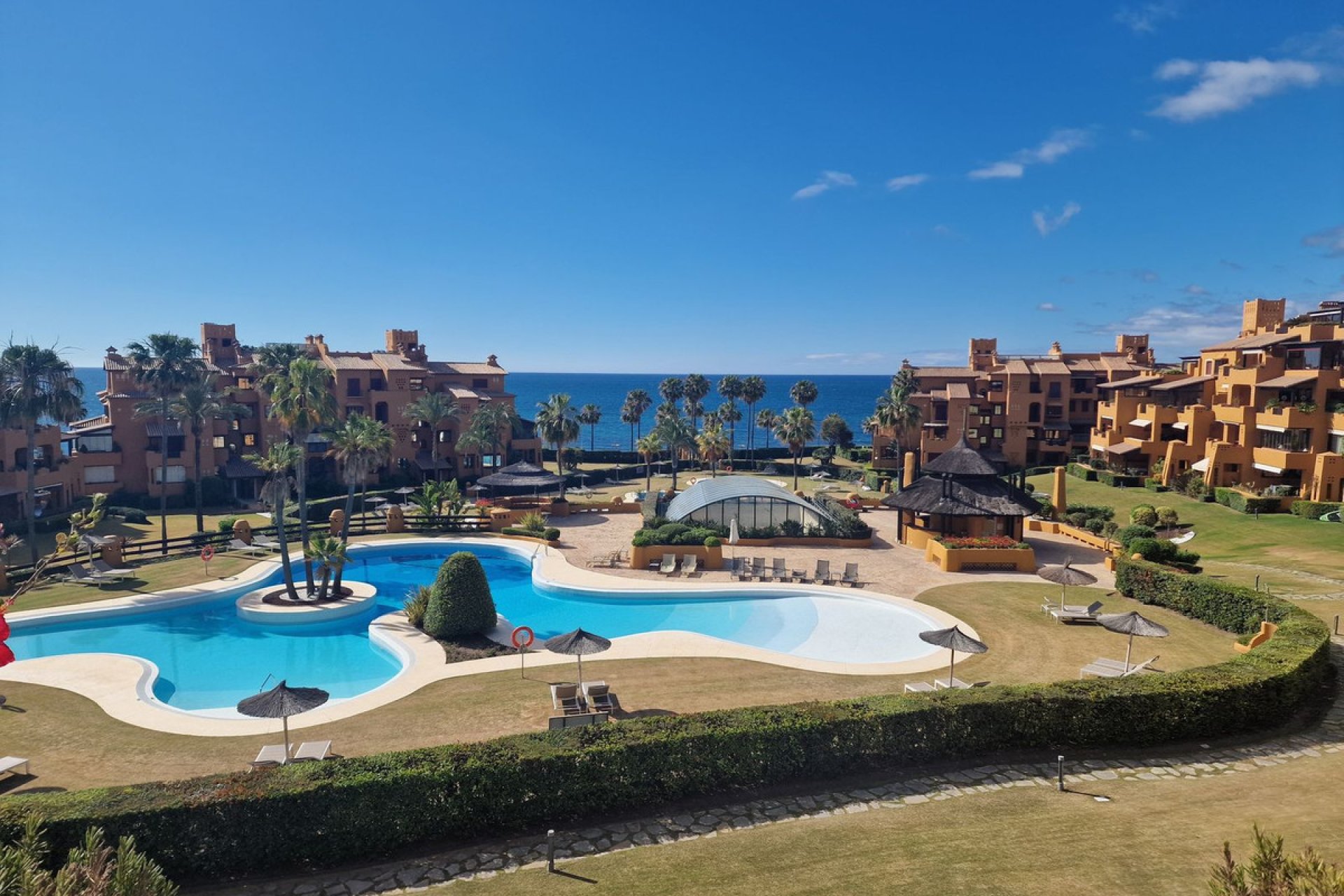 Resale - Apartment - Middle Floor Apartment - Estepona - New Golden Mile