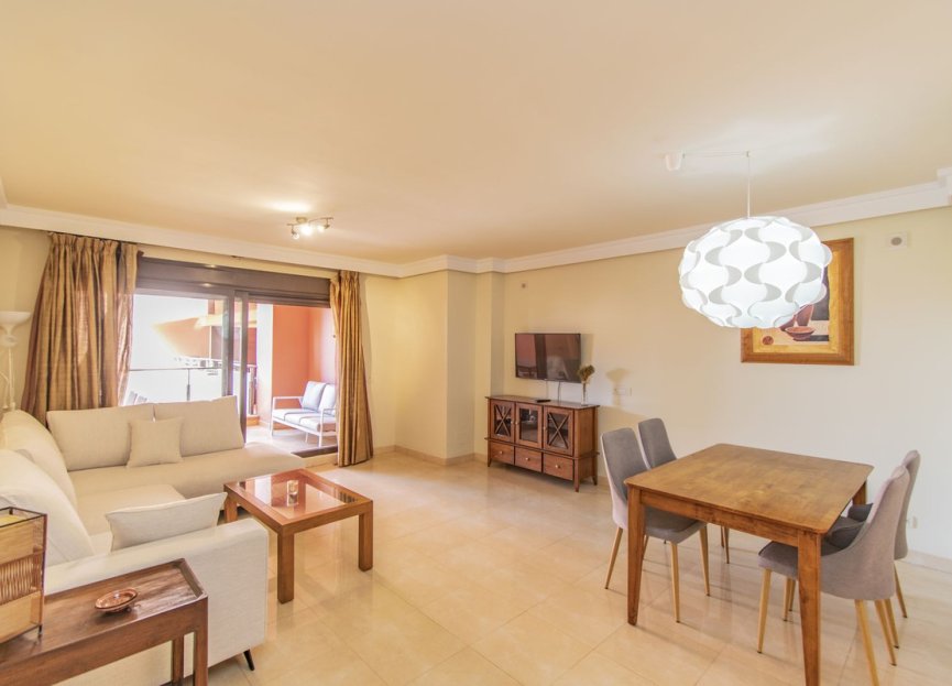 Resale - Apartment - Middle Floor Apartment - Estepona - New Golden Mile