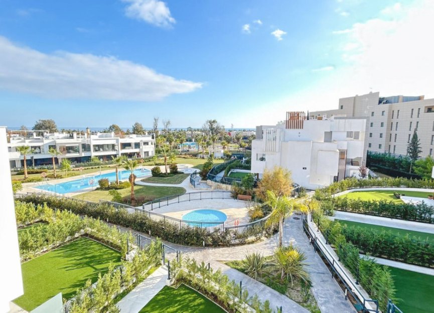 Resale - Apartment - Middle Floor Apartment - Estepona - New Golden Mile