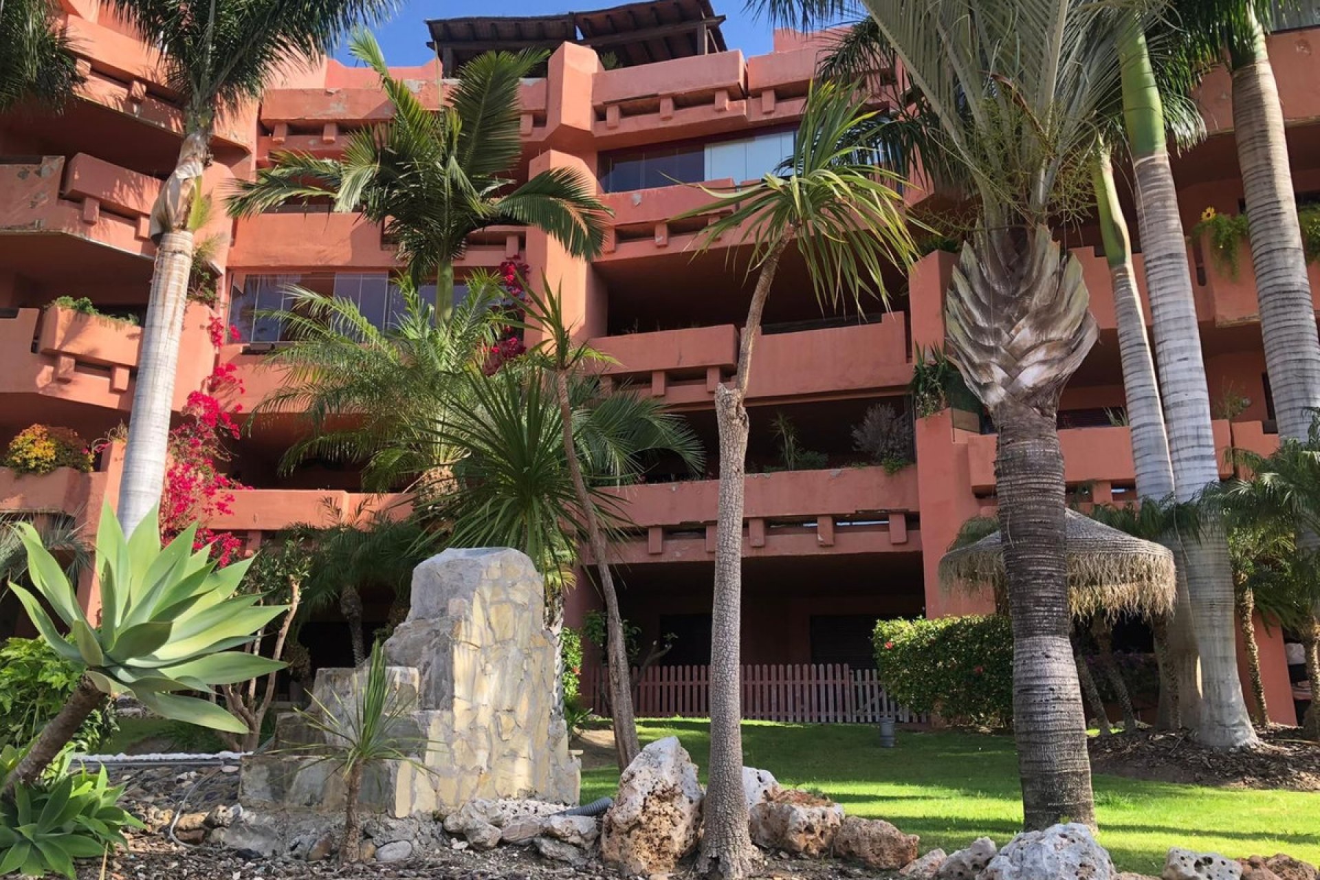 Resale - Apartment - Middle Floor Apartment - Estepona - New Golden Mile