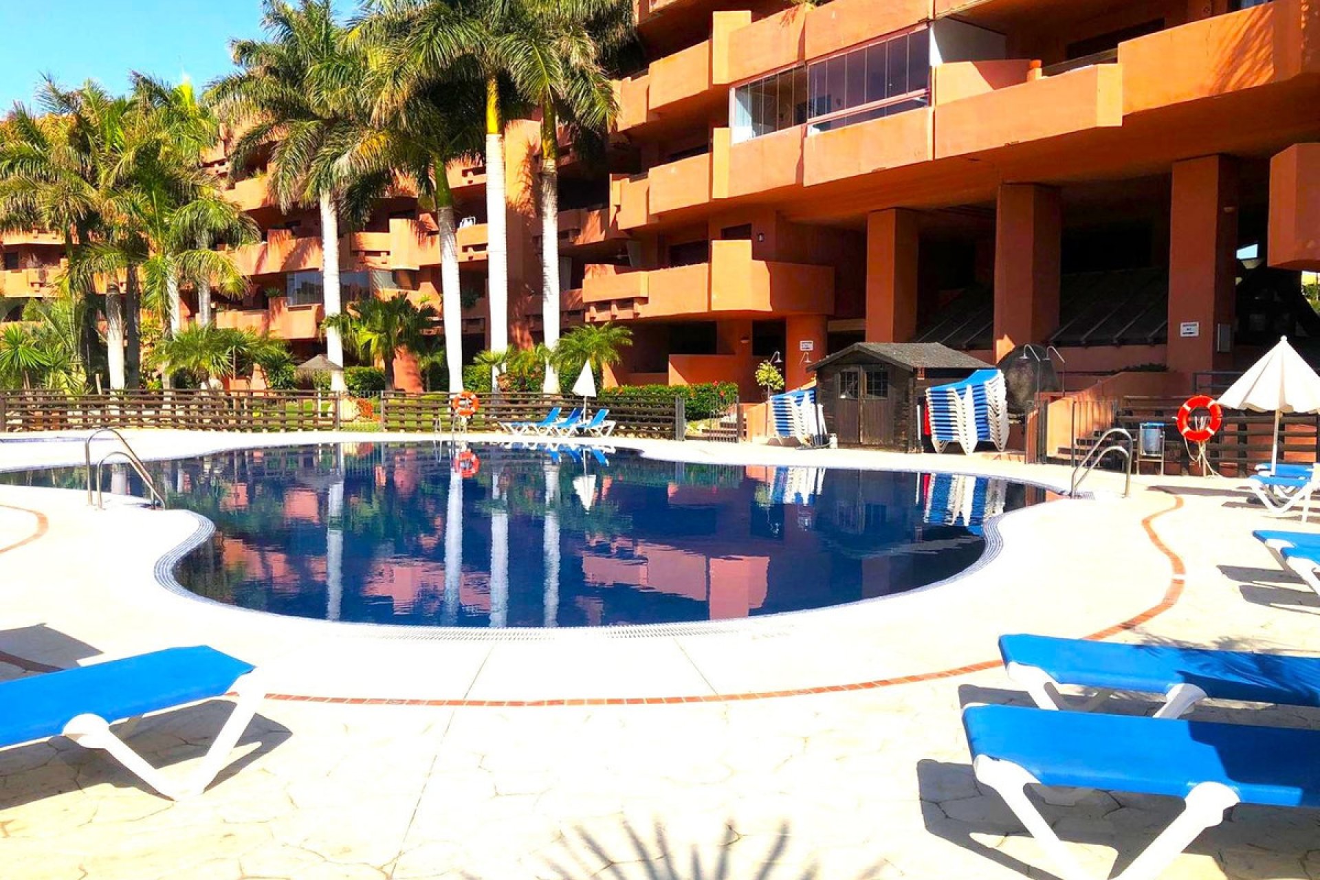 Resale - Apartment - Middle Floor Apartment - Estepona - New Golden Mile