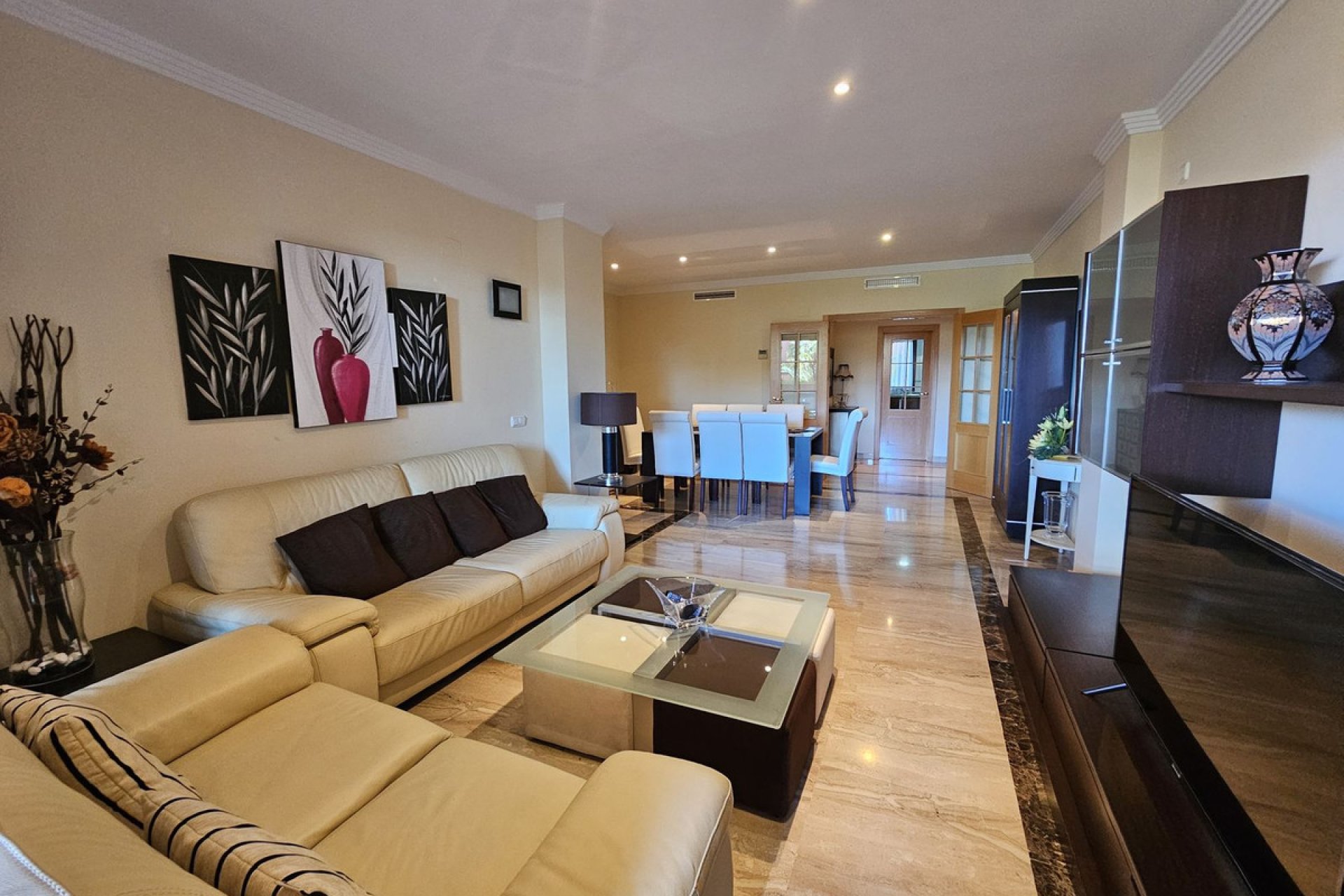 Resale - Apartment - Middle Floor Apartment - Estepona - New Golden Mile