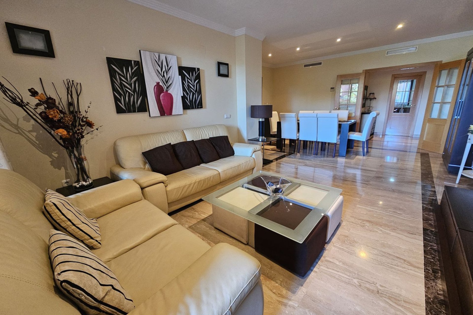 Resale - Apartment - Middle Floor Apartment - Estepona - New Golden Mile