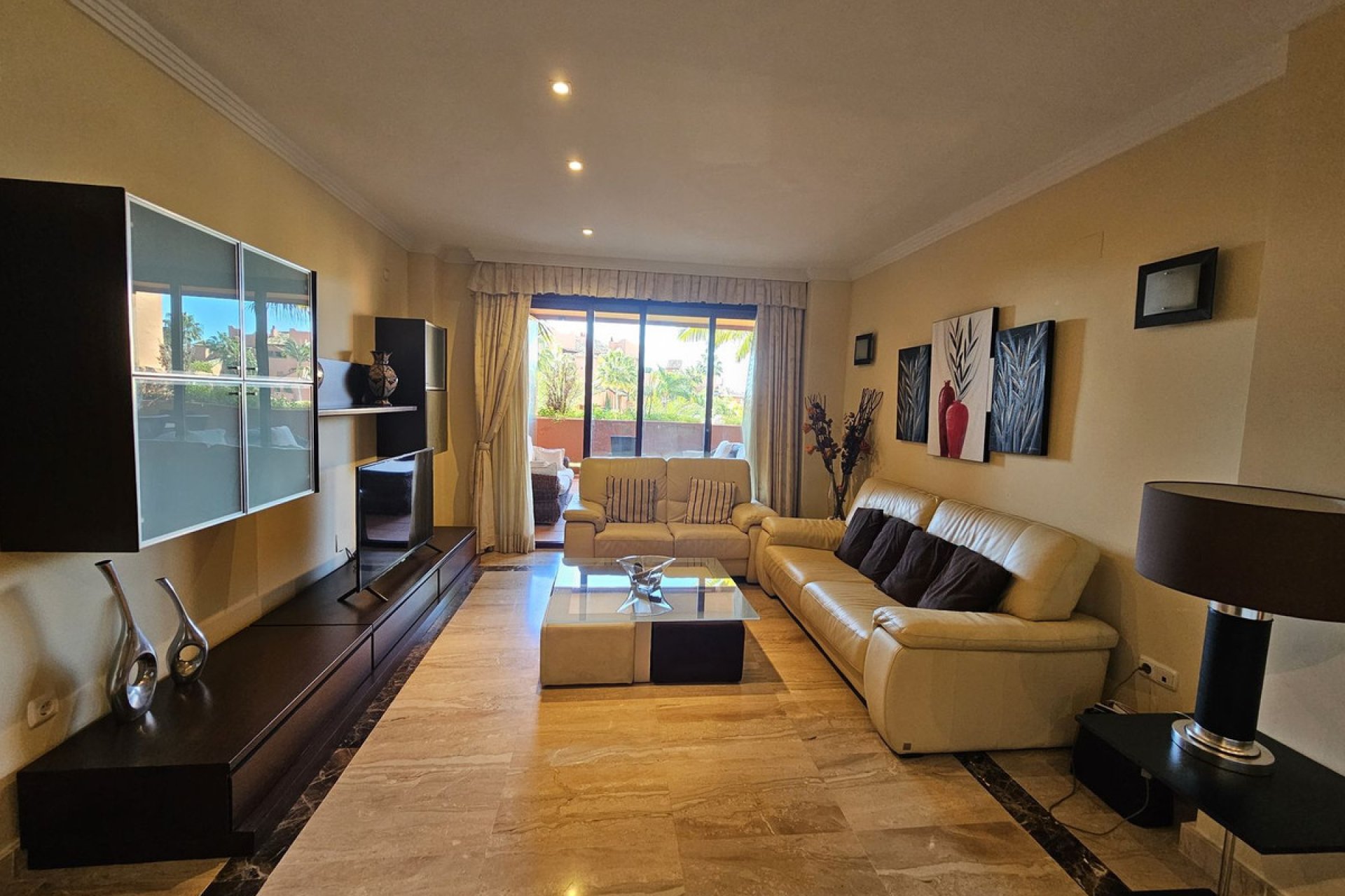 Resale - Apartment - Middle Floor Apartment - Estepona - New Golden Mile