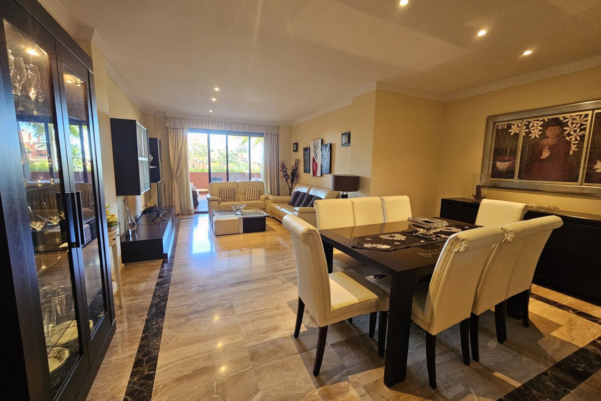 Resale - Apartment - Middle Floor Apartment - Estepona - New Golden Mile