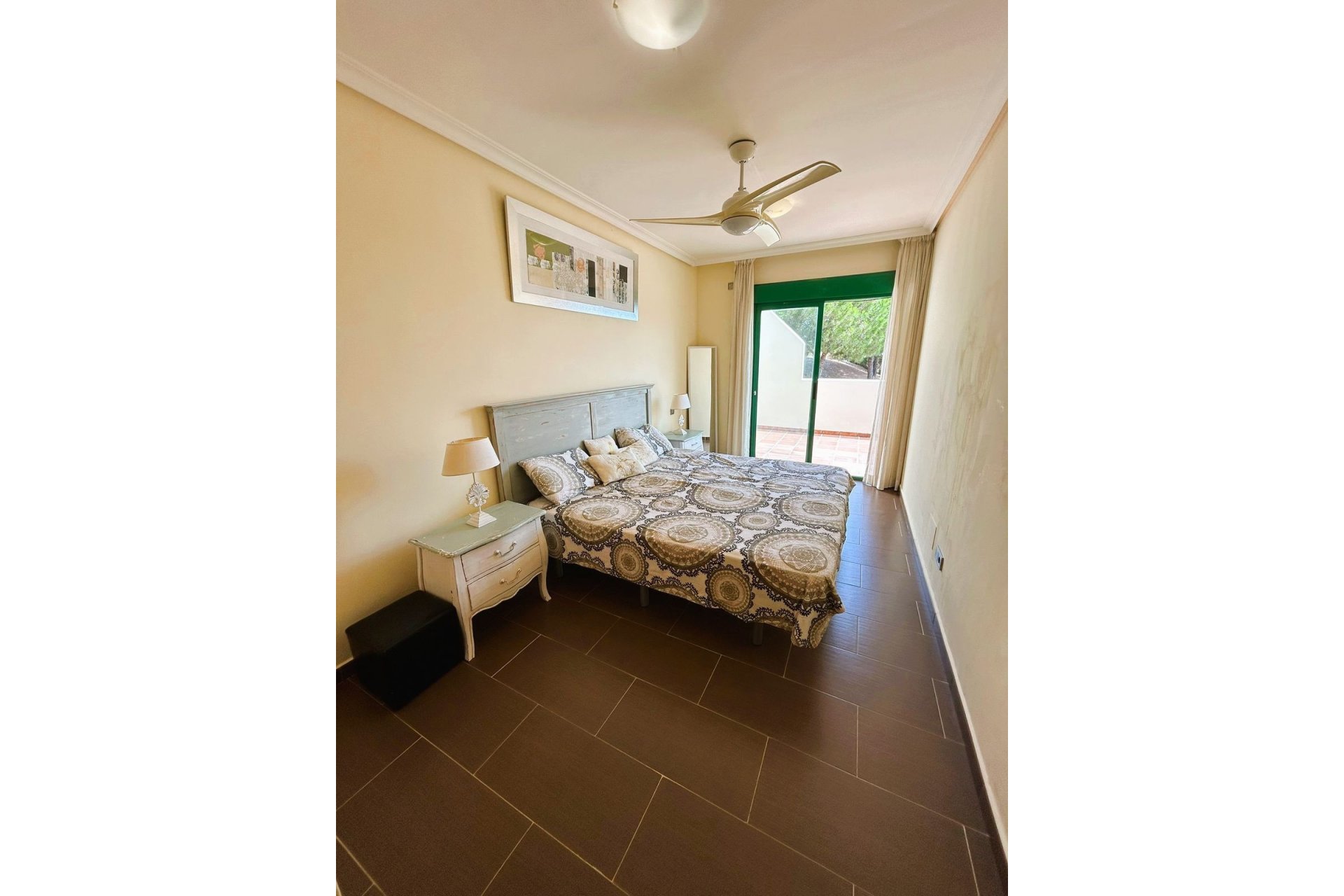 Resale - Apartment - Middle Floor Apartment - Estepona - Selwo