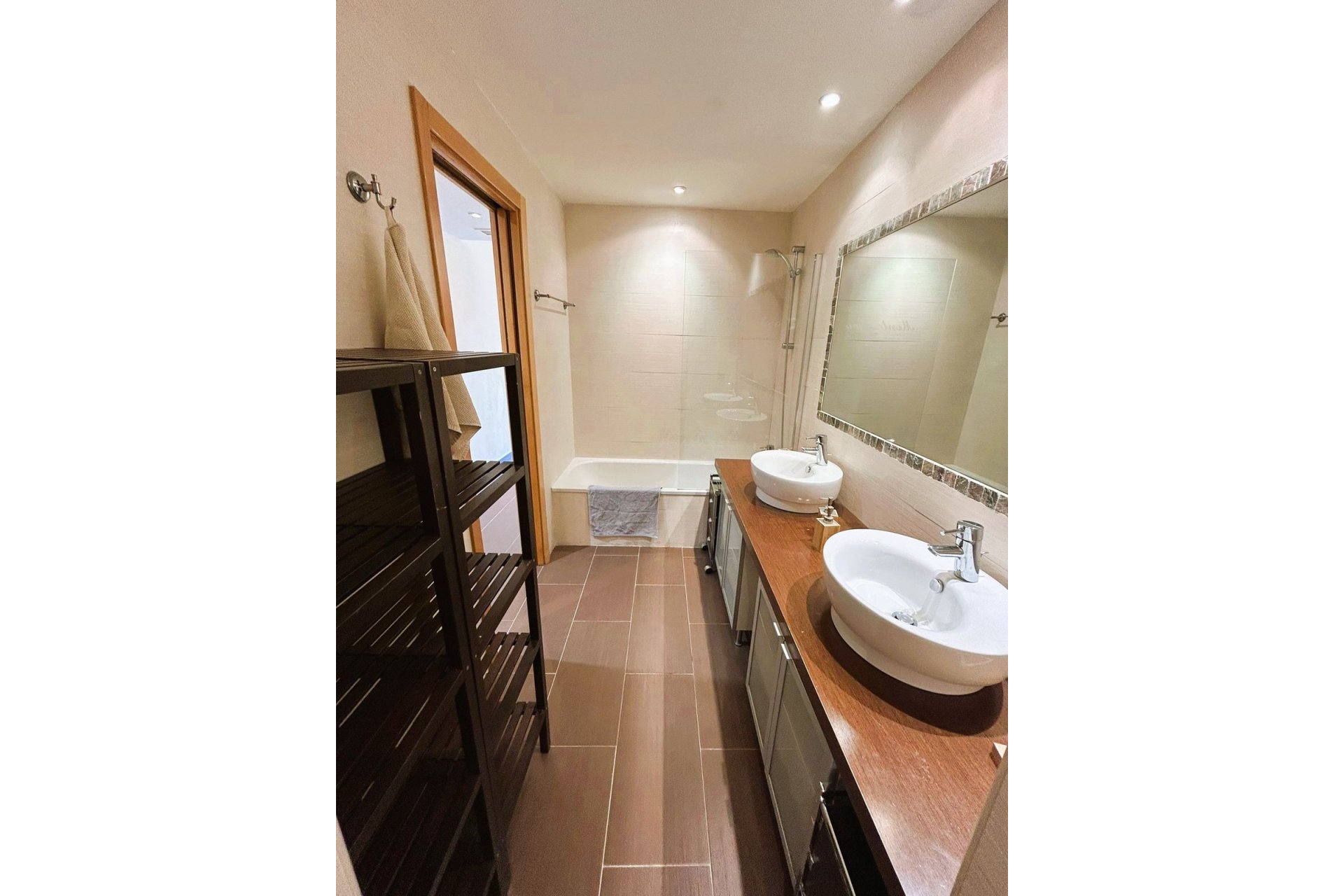 Resale - Apartment - Middle Floor Apartment - Estepona - Selwo