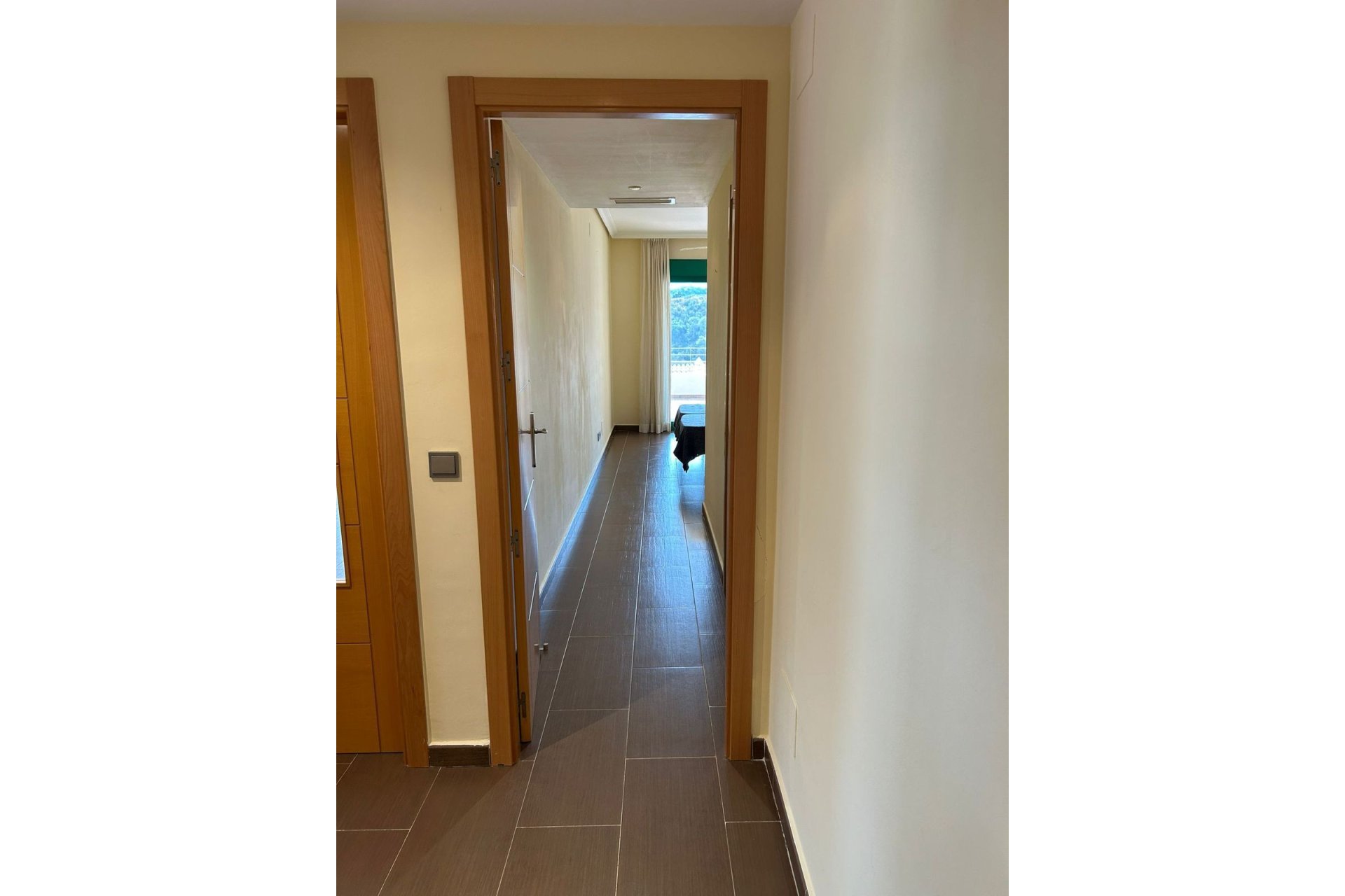 Resale - Apartment - Middle Floor Apartment - Estepona - Selwo