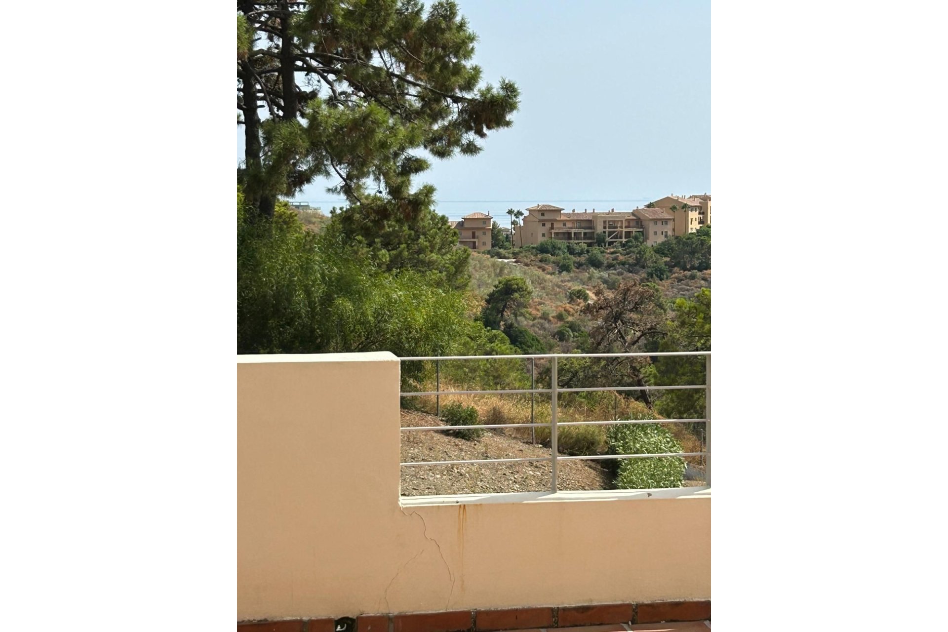 Resale - Apartment - Middle Floor Apartment - Estepona - Selwo