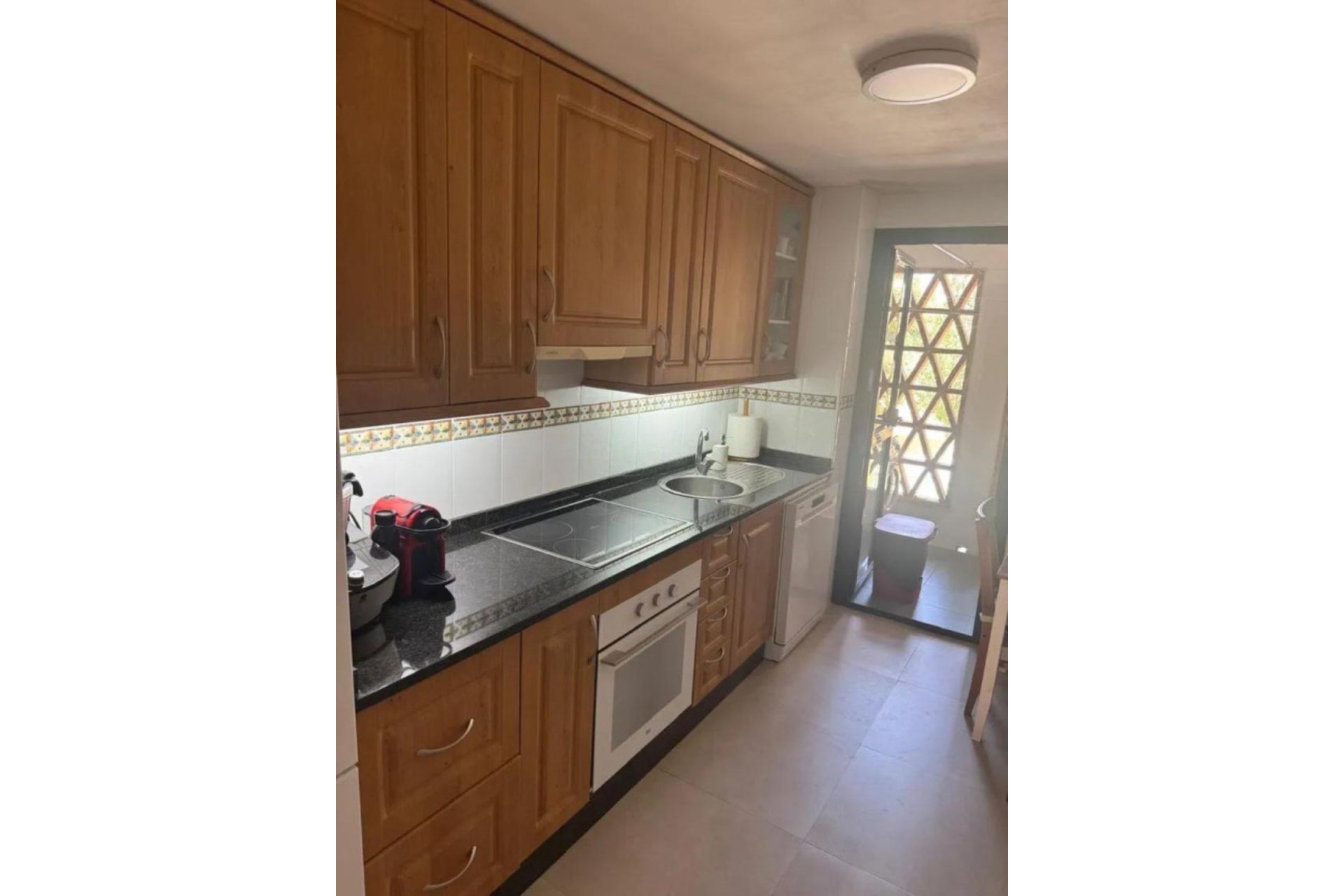 Resale - Apartment - Middle Floor Apartment - Estepona - Selwo