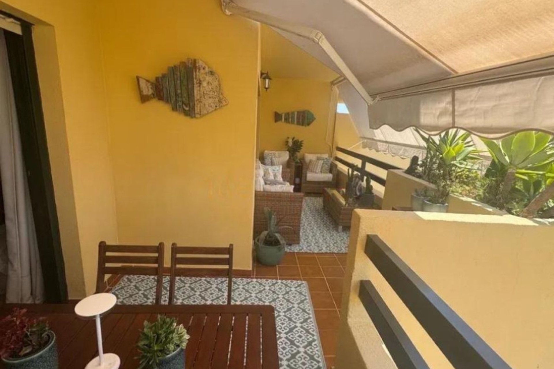 Resale - Apartment - Middle Floor Apartment - Estepona - Selwo