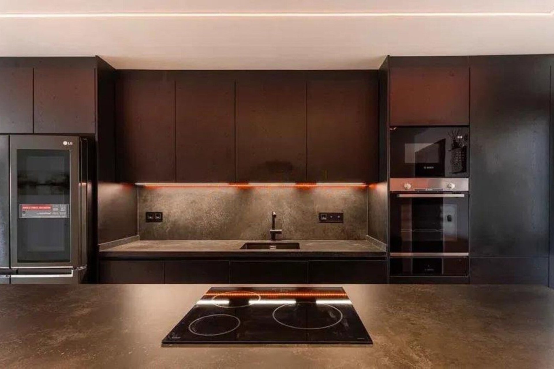 Resale - Apartment - Middle Floor Apartment - Estepona - Selwo