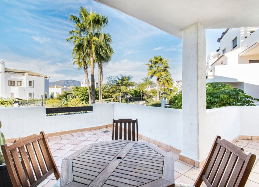 Resale - Apartment - Middle Floor Apartment - Estepona - Selwo