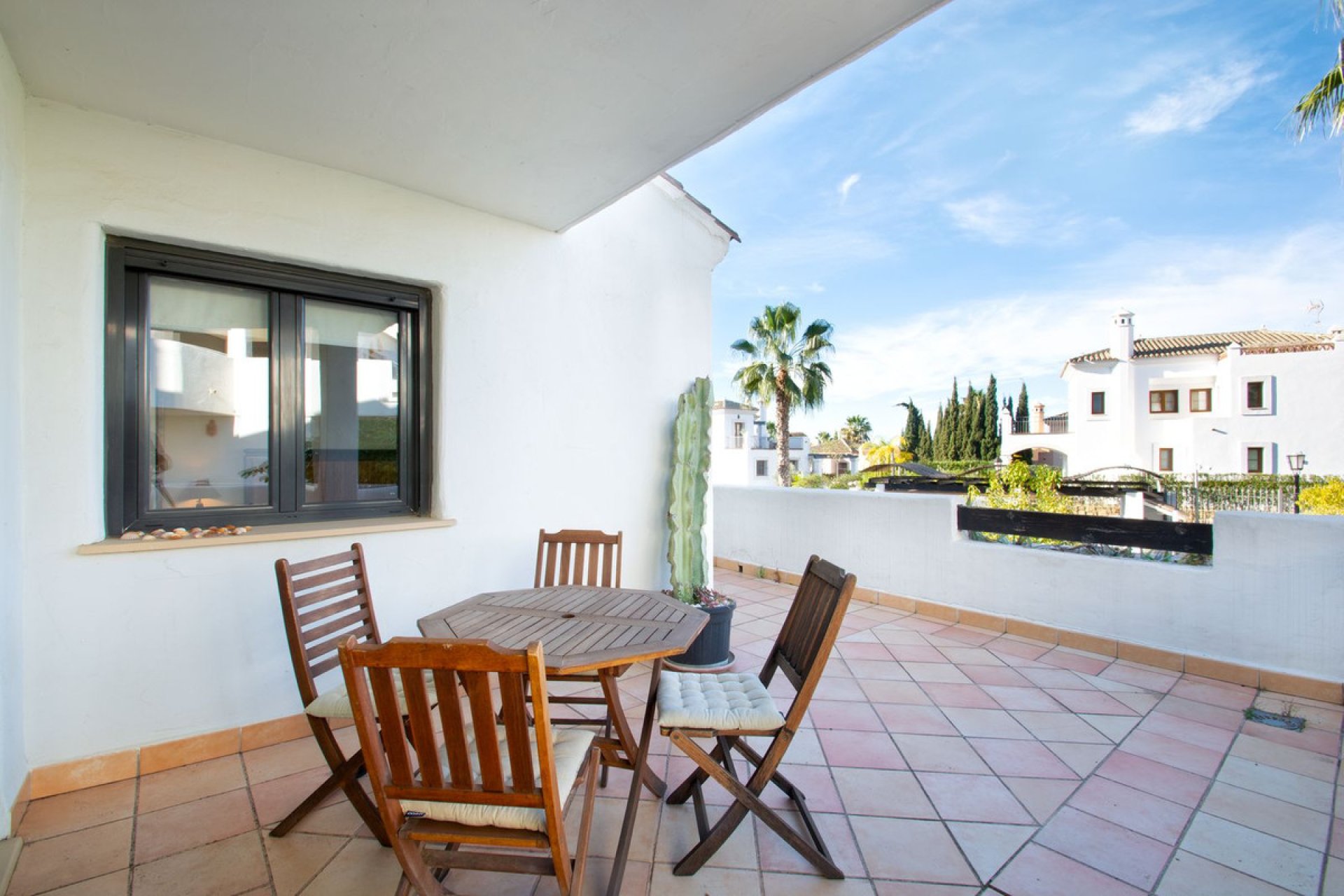 Resale - Apartment - Middle Floor Apartment - Estepona - Selwo