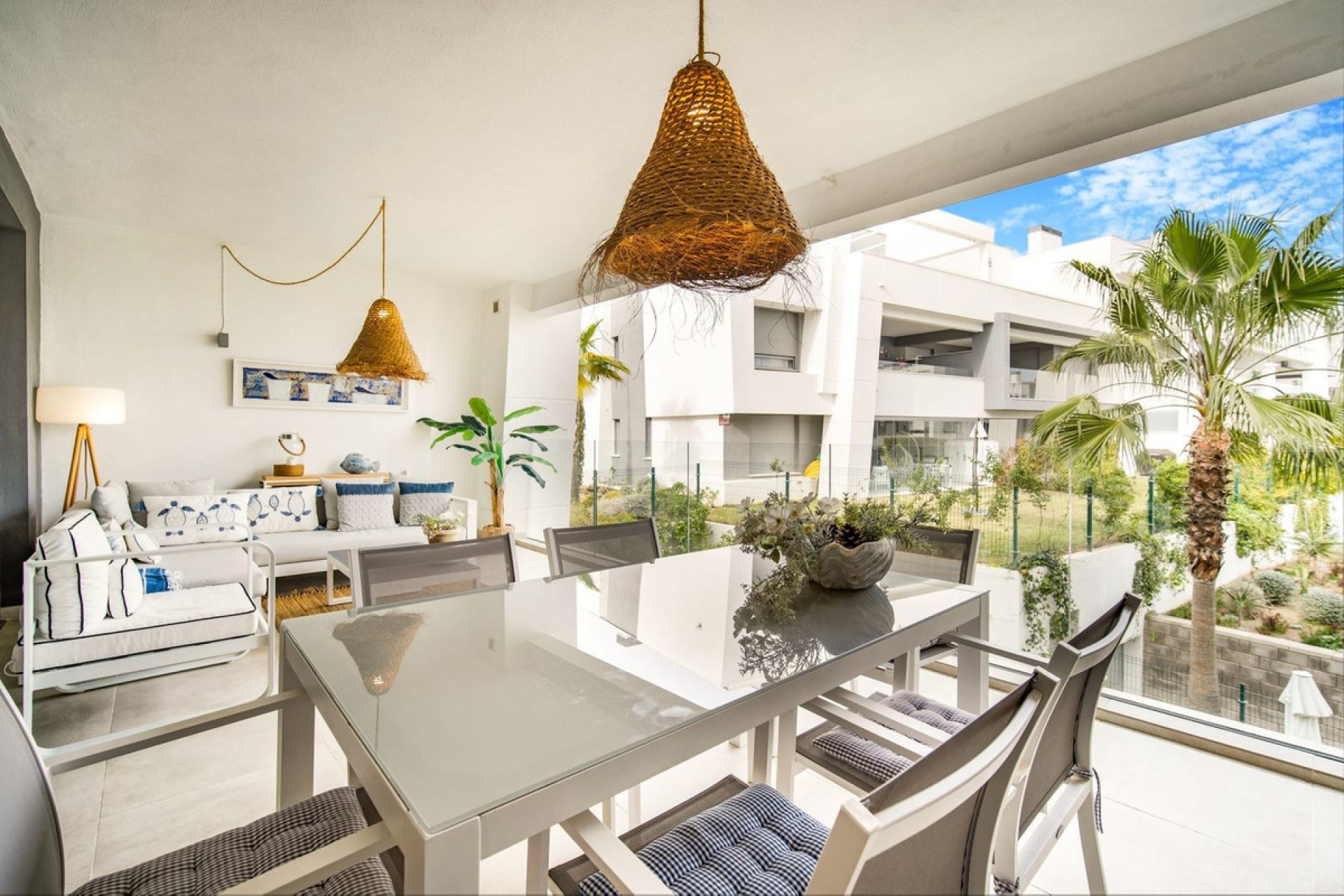 Resale - Apartment - Middle Floor Apartment - Estepona - Selwo