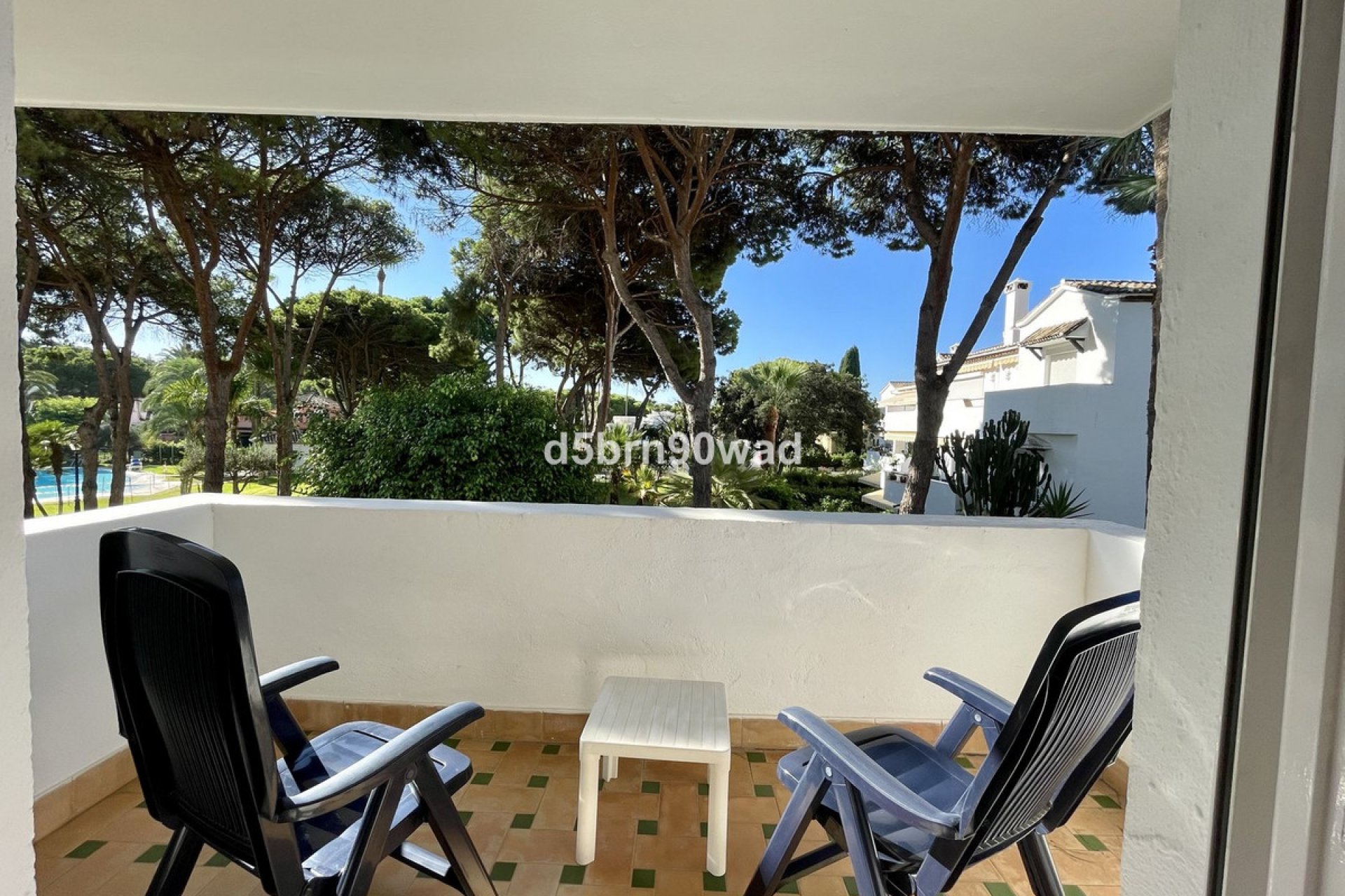 Resale - Apartment - Middle Floor Apartment - Estepona