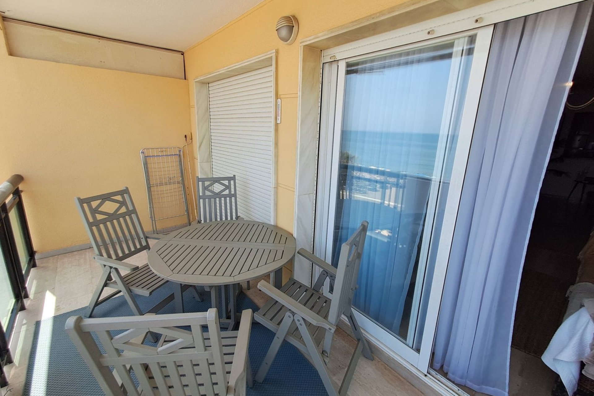 Resale - Apartment - Middle Floor Apartment - Fuengirola - Carvajal