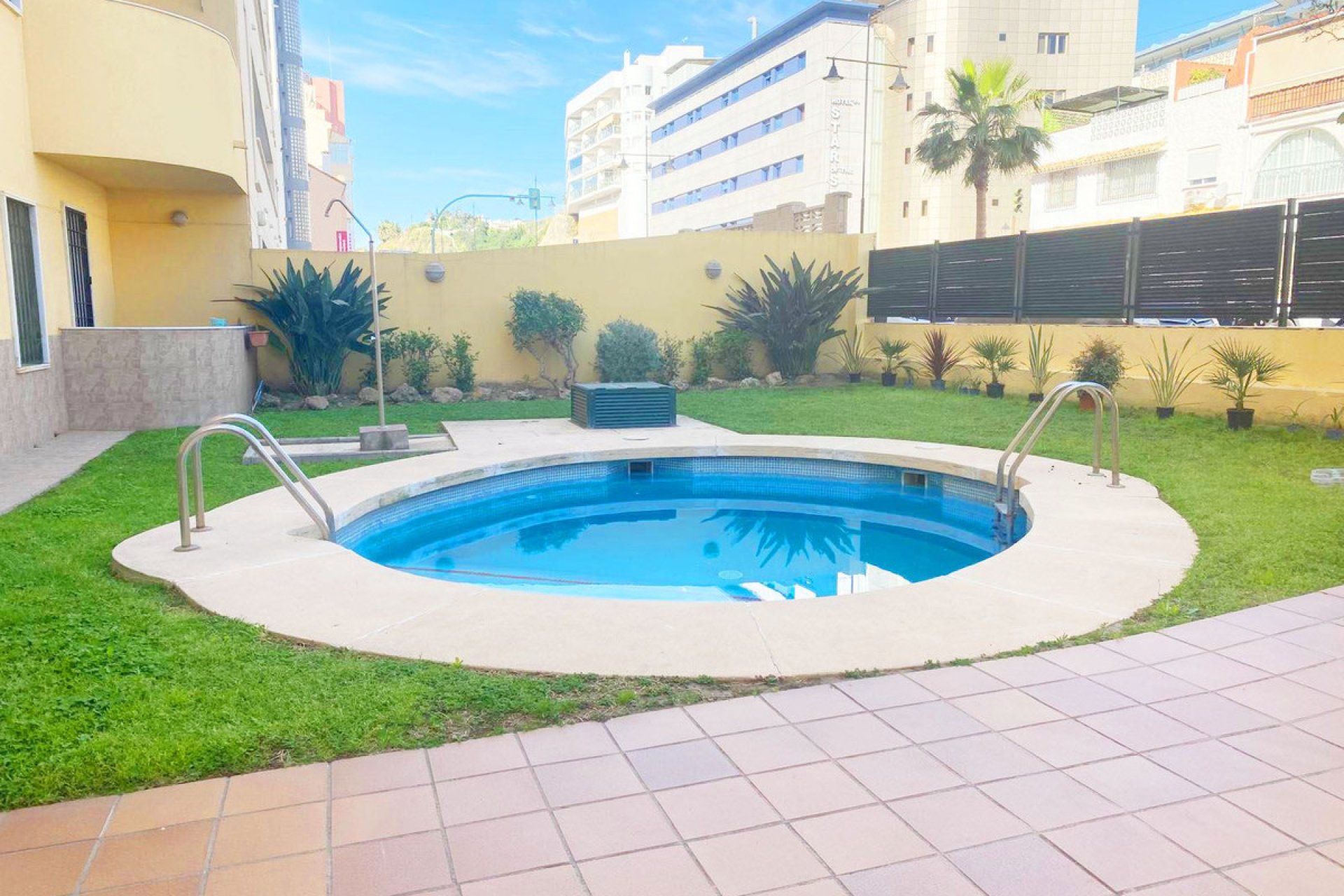 Resale - Apartment - Middle Floor Apartment - Fuengirola - Carvajal