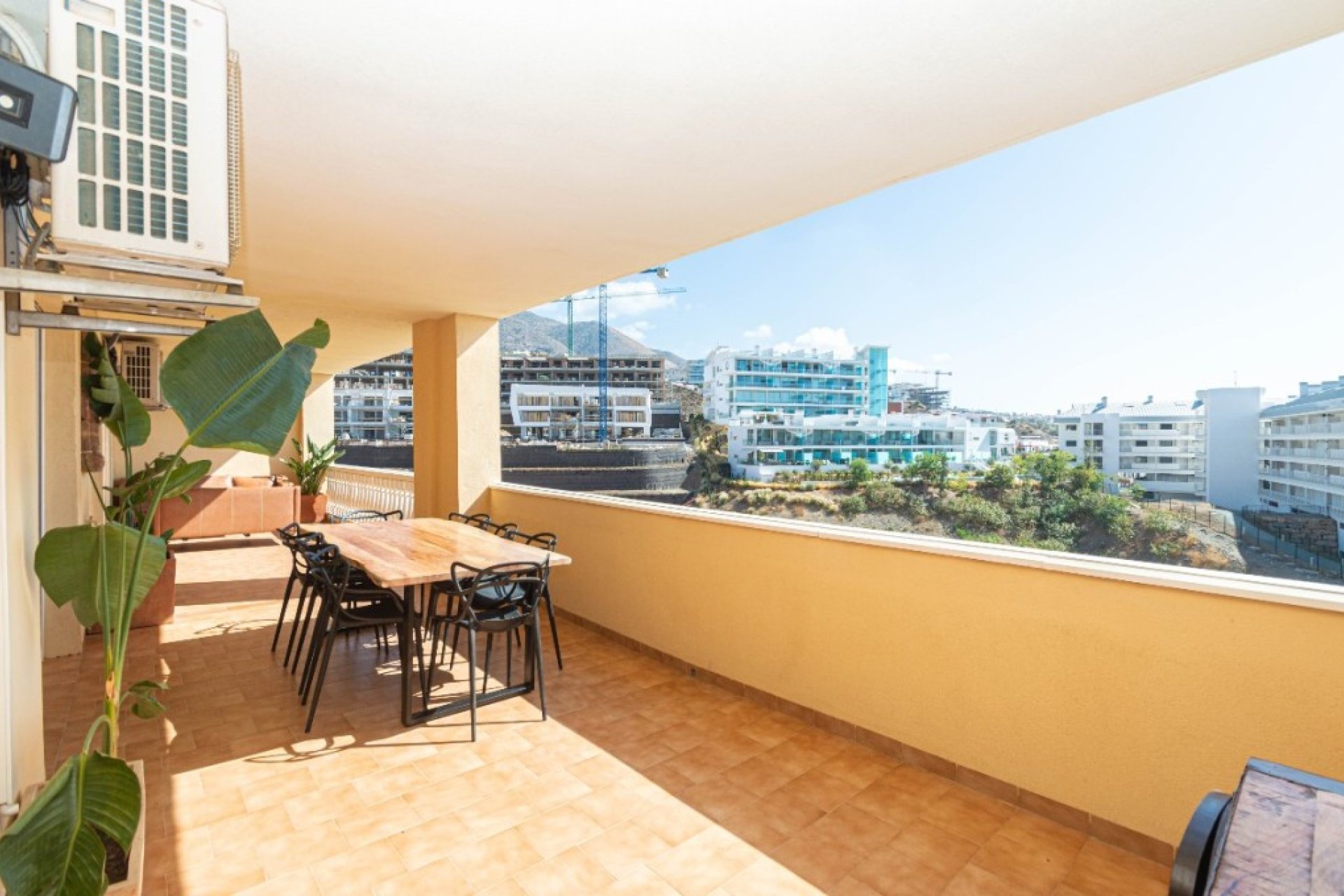 Resale - Apartment - Middle Floor Apartment - Fuengirola - Carvajal