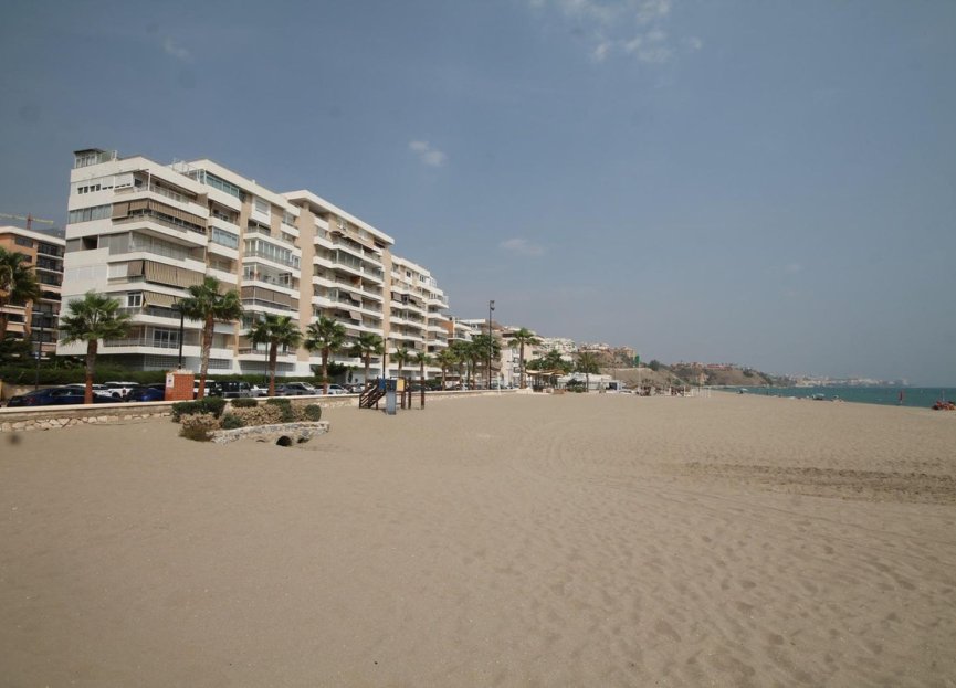 Resale - Apartment - Middle Floor Apartment - Fuengirola - Carvajal