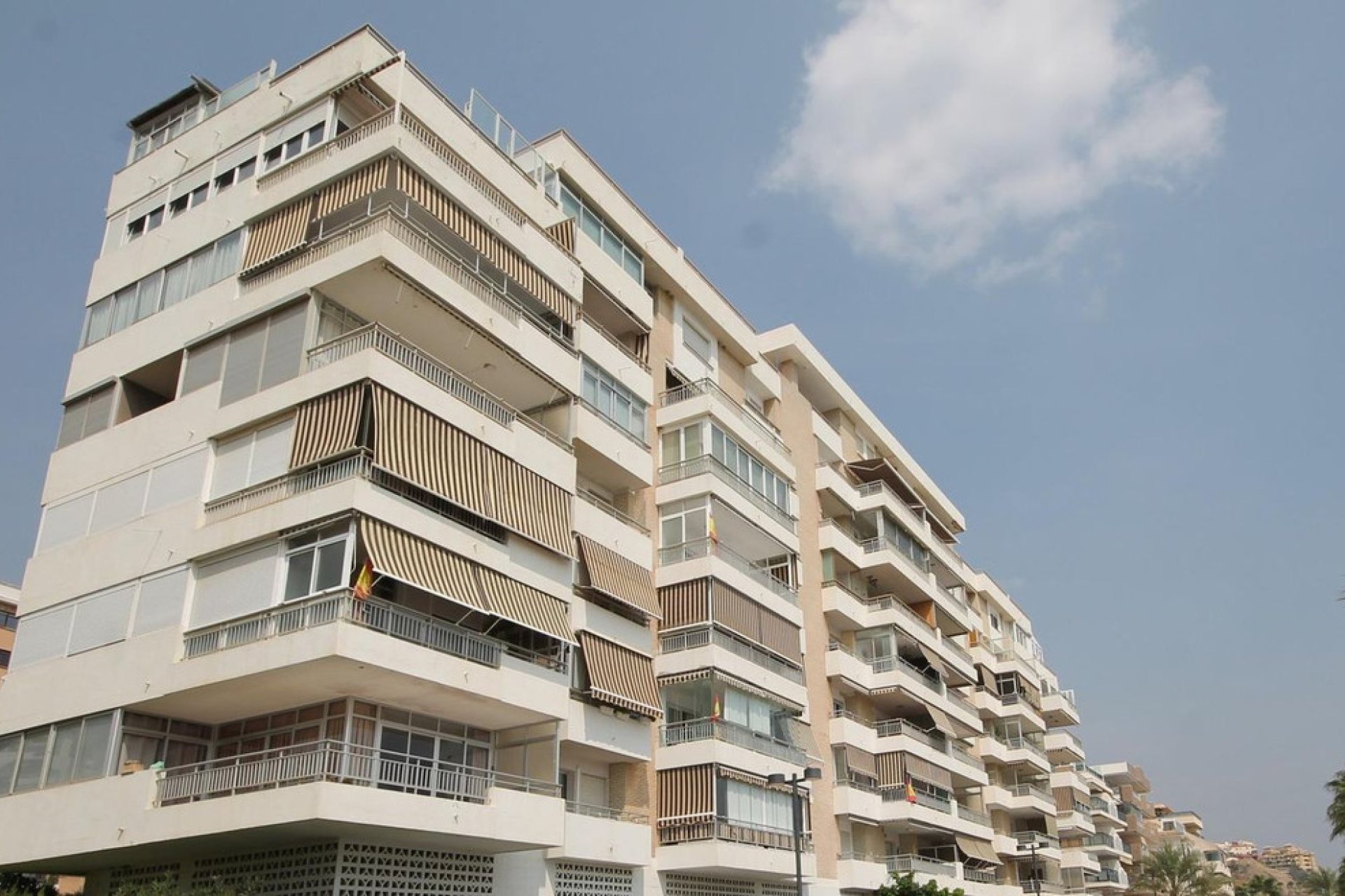 Resale - Apartment - Middle Floor Apartment - Fuengirola - Carvajal