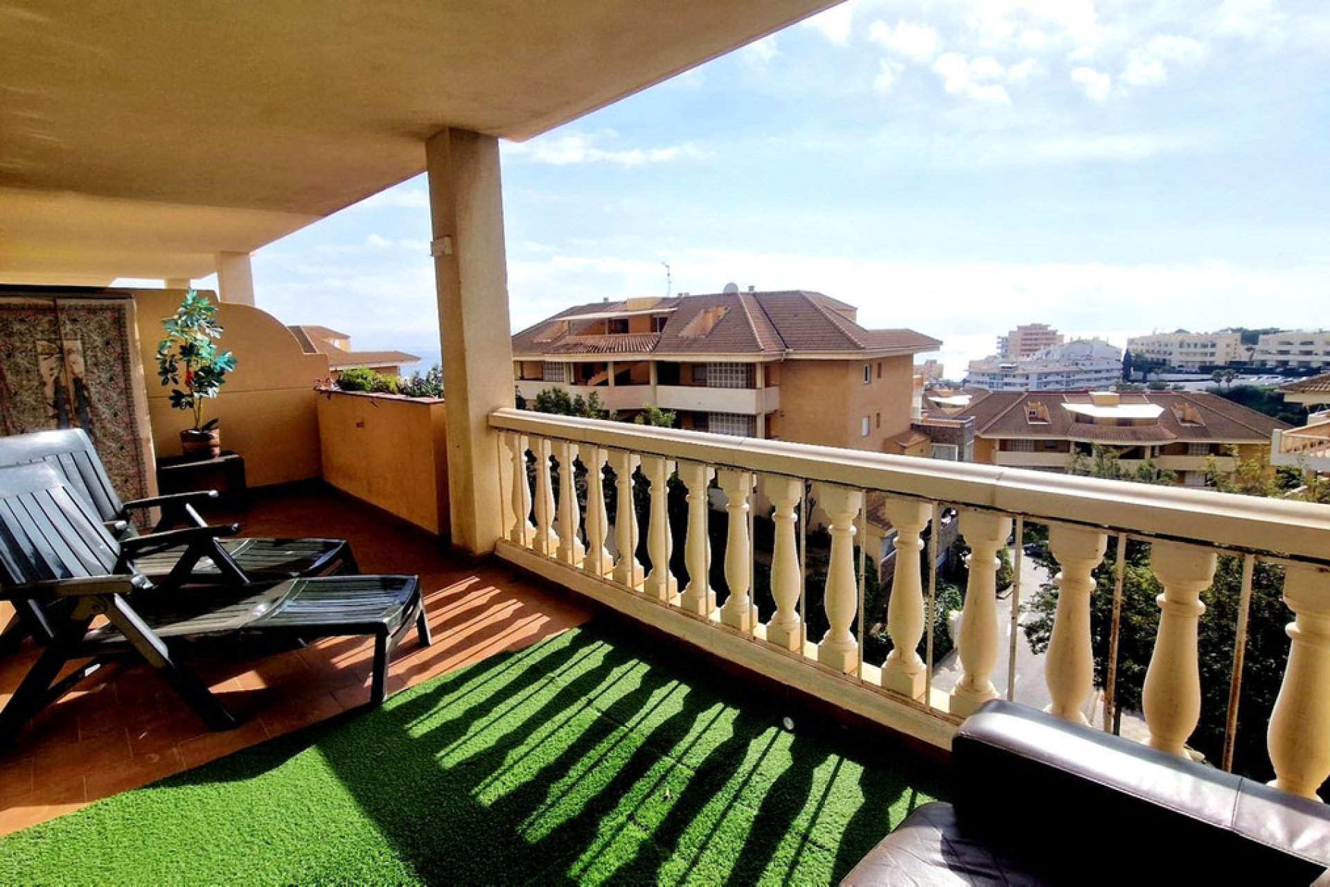 Resale - Apartment - Middle Floor Apartment - Fuengirola - Carvajal