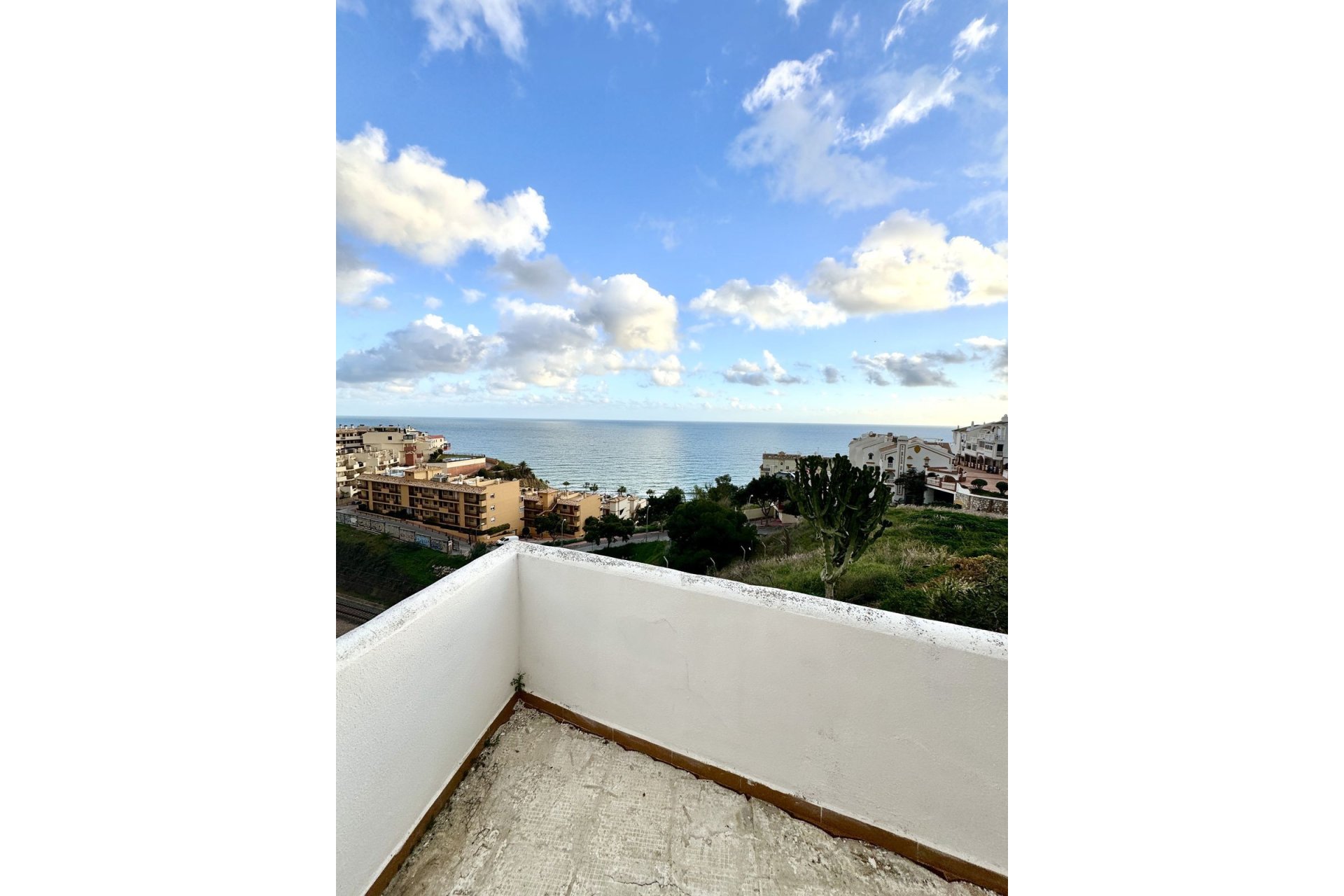 Resale - Apartment - Middle Floor Apartment - Fuengirola - Carvajal