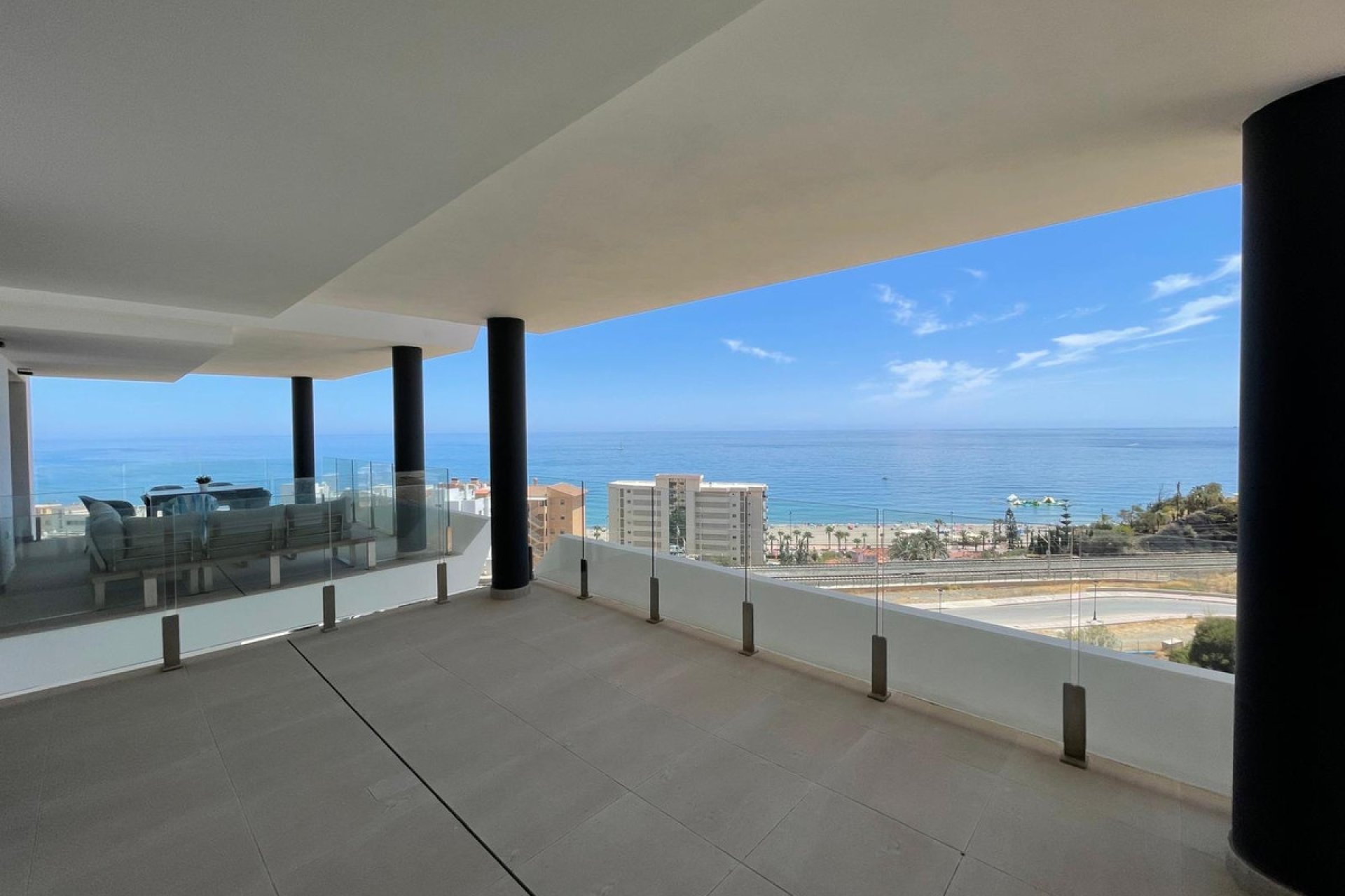 Resale - Apartment - Middle Floor Apartment - Fuengirola - Carvajal