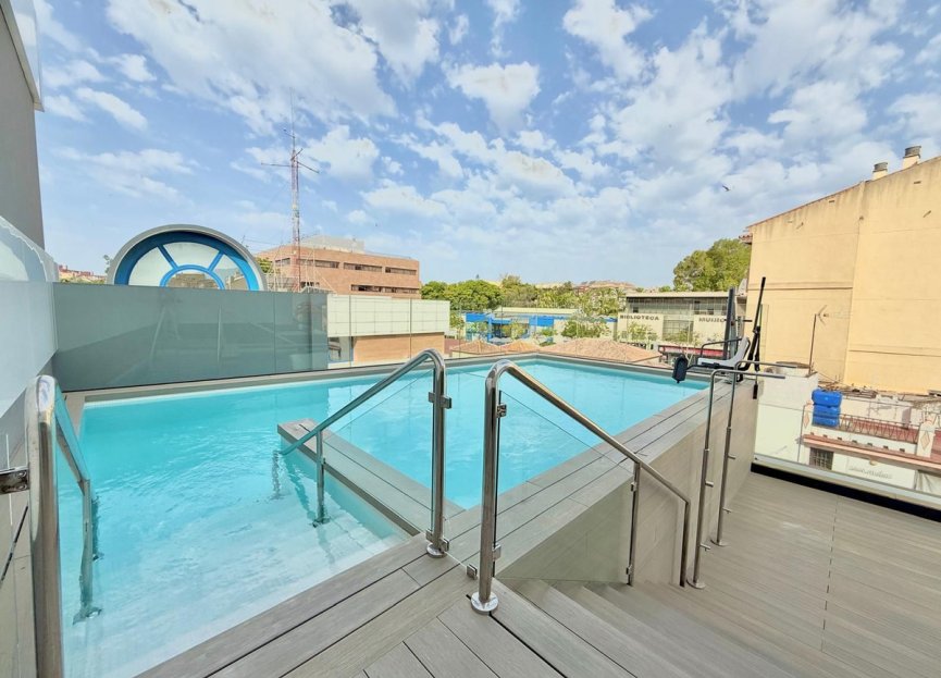 Resale - Apartment - Middle Floor Apartment - Fuengirola - Fuengirola Centro