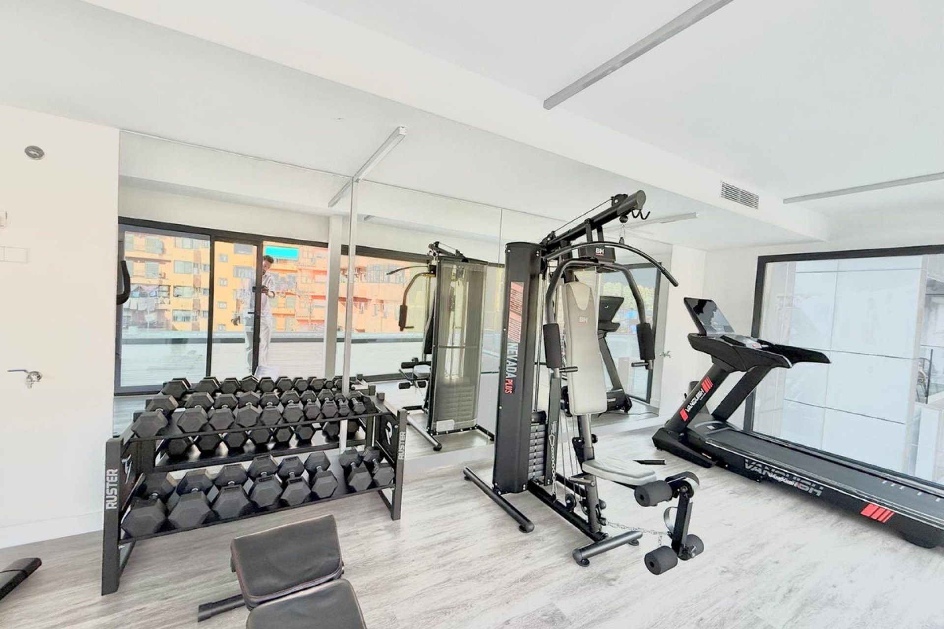 Resale - Apartment - Middle Floor Apartment - Fuengirola - Fuengirola Centro