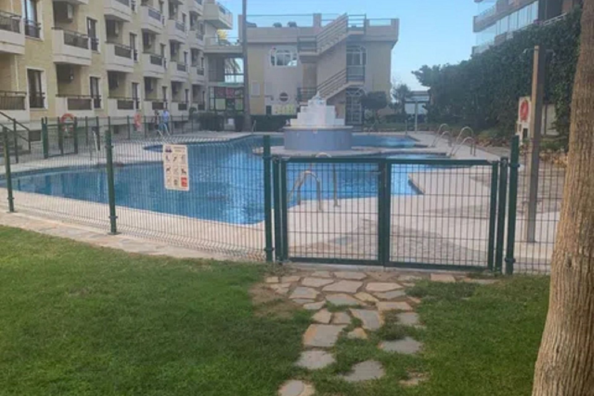 Resale - Apartment - Middle Floor Apartment - Fuengirola - Fuengirola Centro