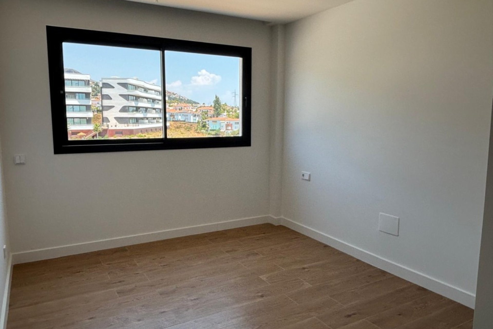 Resale - Apartment - Middle Floor Apartment - Fuengirola - Fuengirola Centro