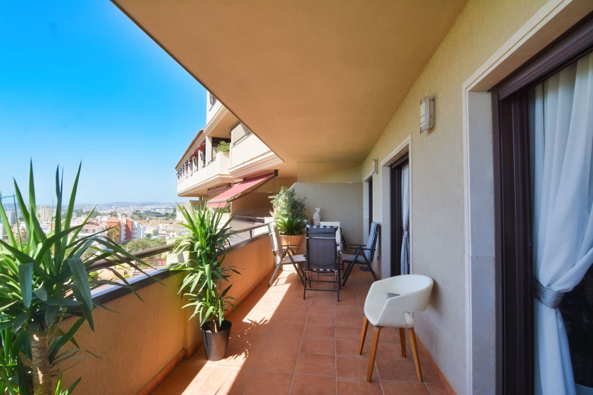 Resale - Apartment - Middle Floor Apartment - Fuengirola - Fuengirola Centro