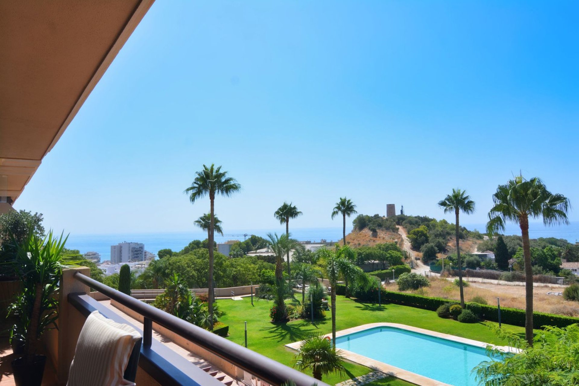 Resale - Apartment - Middle Floor Apartment - Fuengirola - Fuengirola Centro