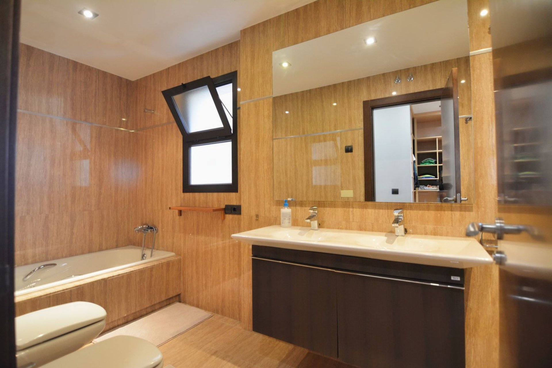 Resale - Apartment - Middle Floor Apartment - Fuengirola - Fuengirola Centro