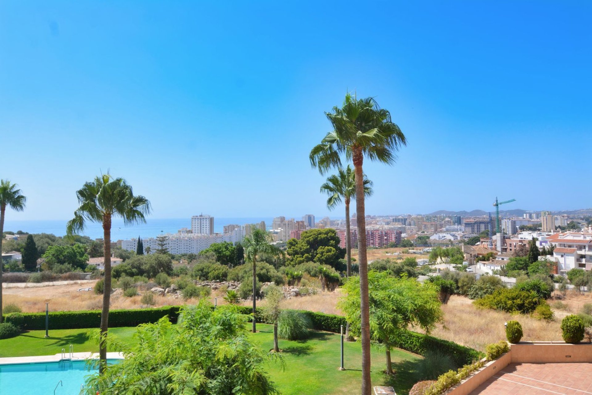 Resale - Apartment - Middle Floor Apartment - Fuengirola - Fuengirola Centro