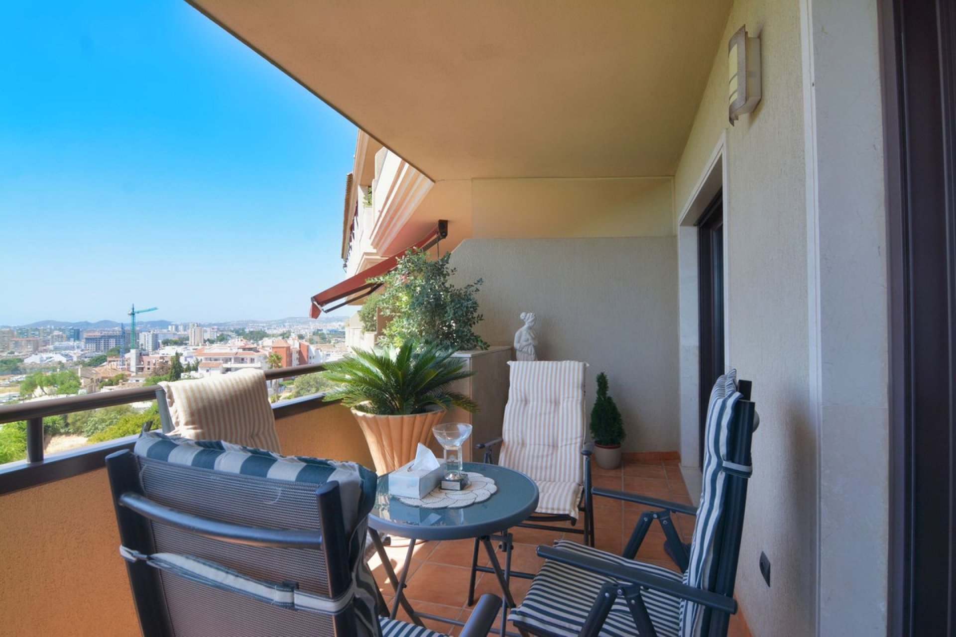 Resale - Apartment - Middle Floor Apartment - Fuengirola - Fuengirola Centro