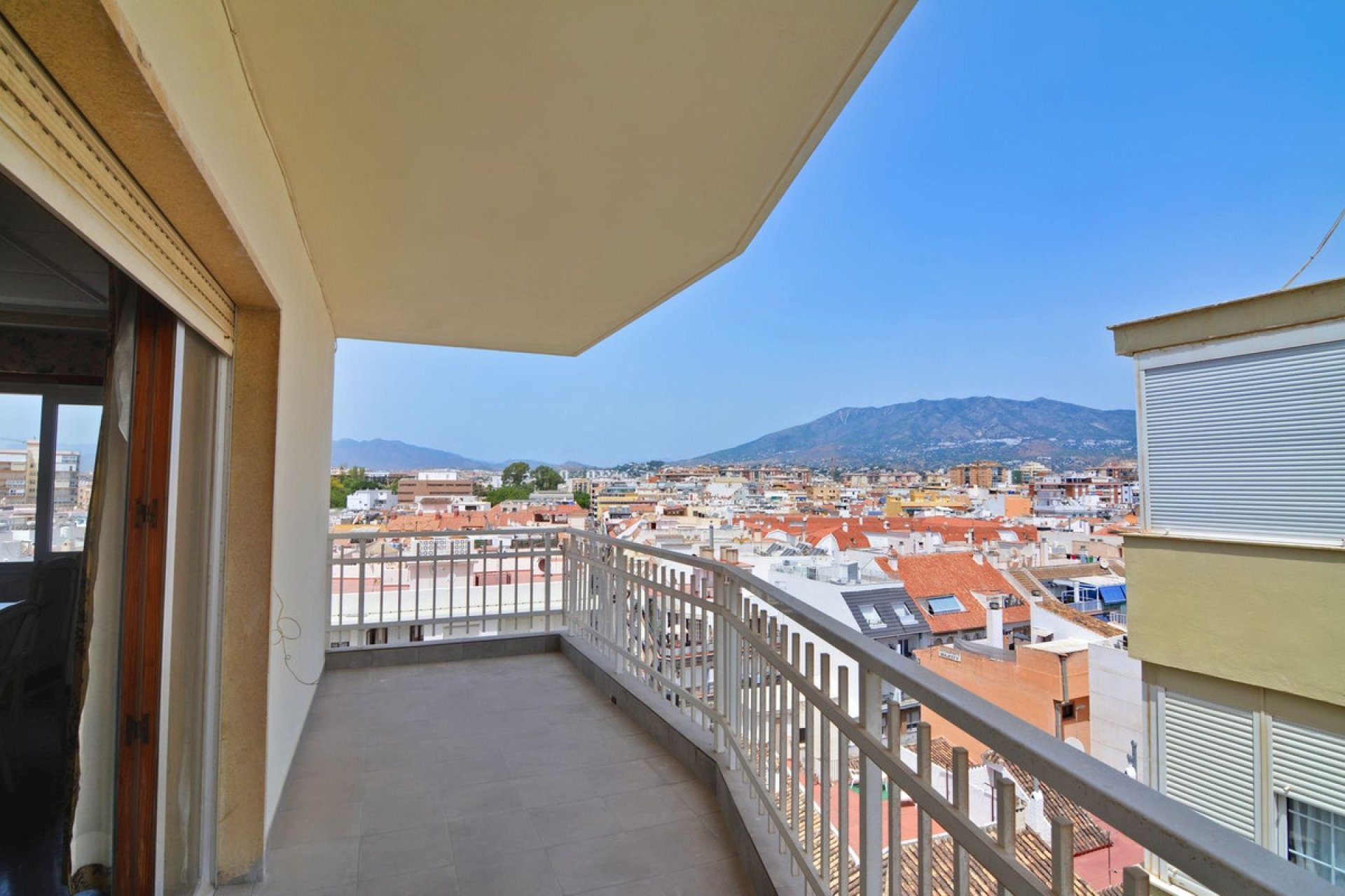 Resale - Apartment - Middle Floor Apartment - Fuengirola - Fuengirola Centro