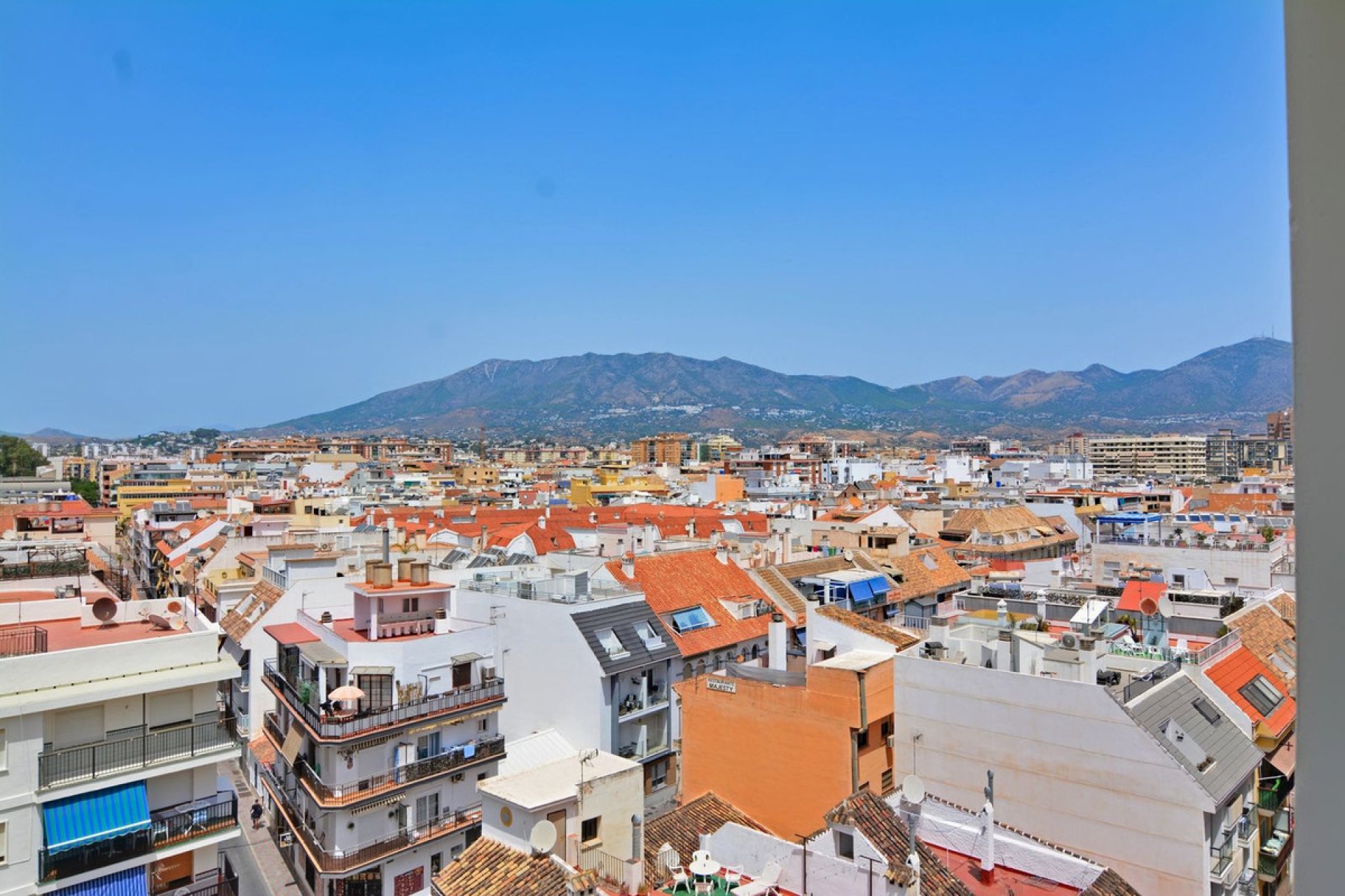 Resale - Apartment - Middle Floor Apartment - Fuengirola - Fuengirola Centro