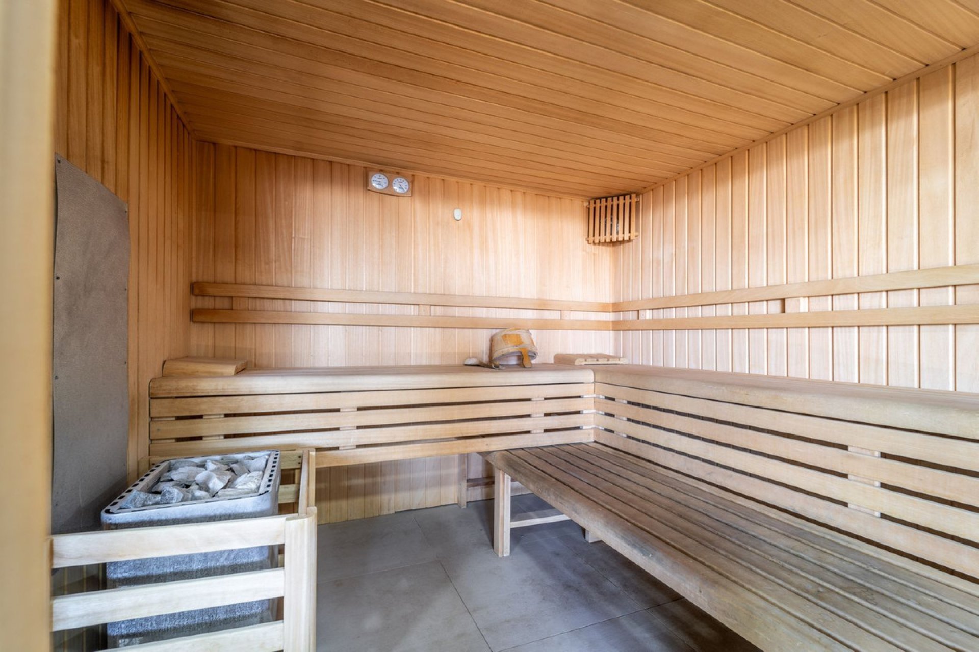 Resale - Apartment - Middle Floor Apartment - Fuengirola - Fuengirola Centro