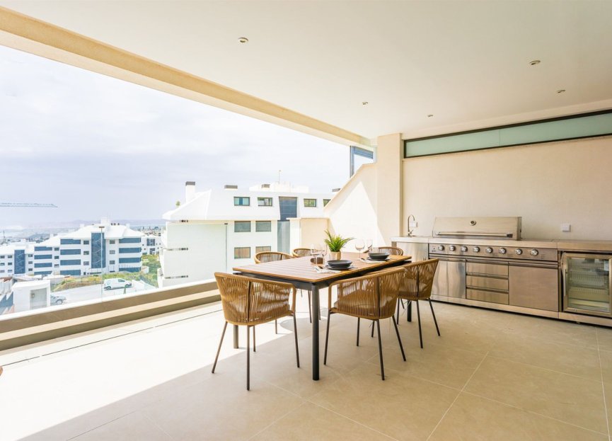 Resale - Apartment - Middle Floor Apartment - Fuengirola - Fuengirola Centro