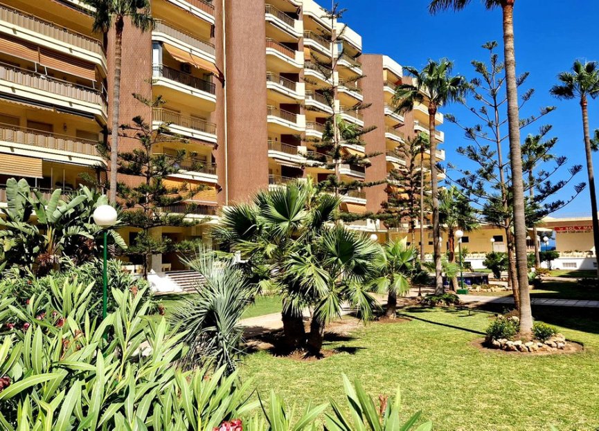 Resale - Apartment - Middle Floor Apartment - Fuengirola - Fuengirola Centro